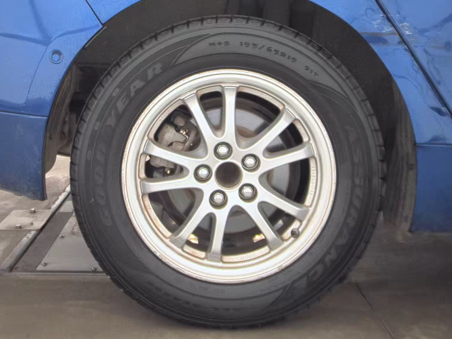2018 Toyota Prius Two FWD