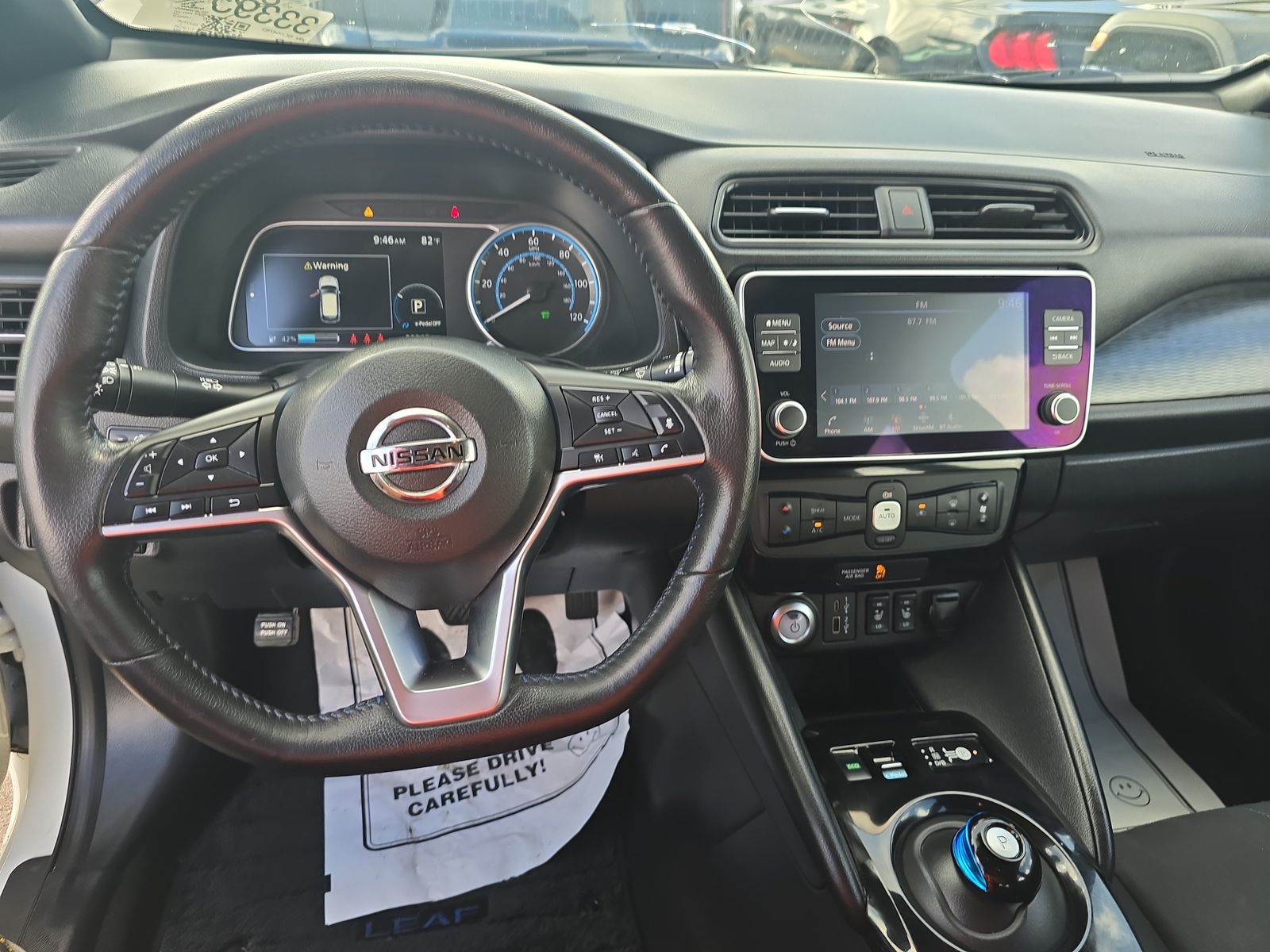 2022 Nissan LEAF SV FWD
