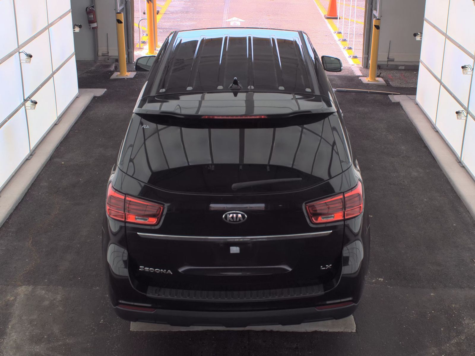 2021 Kia Sedona LX FWD