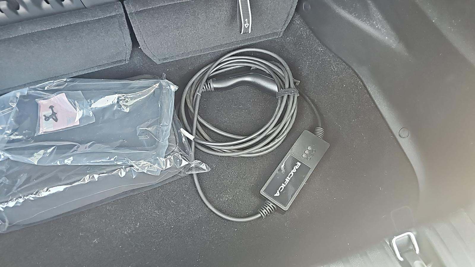 2024 Chrysler Pacifica Hybrid Select Premium S Appearance FWD