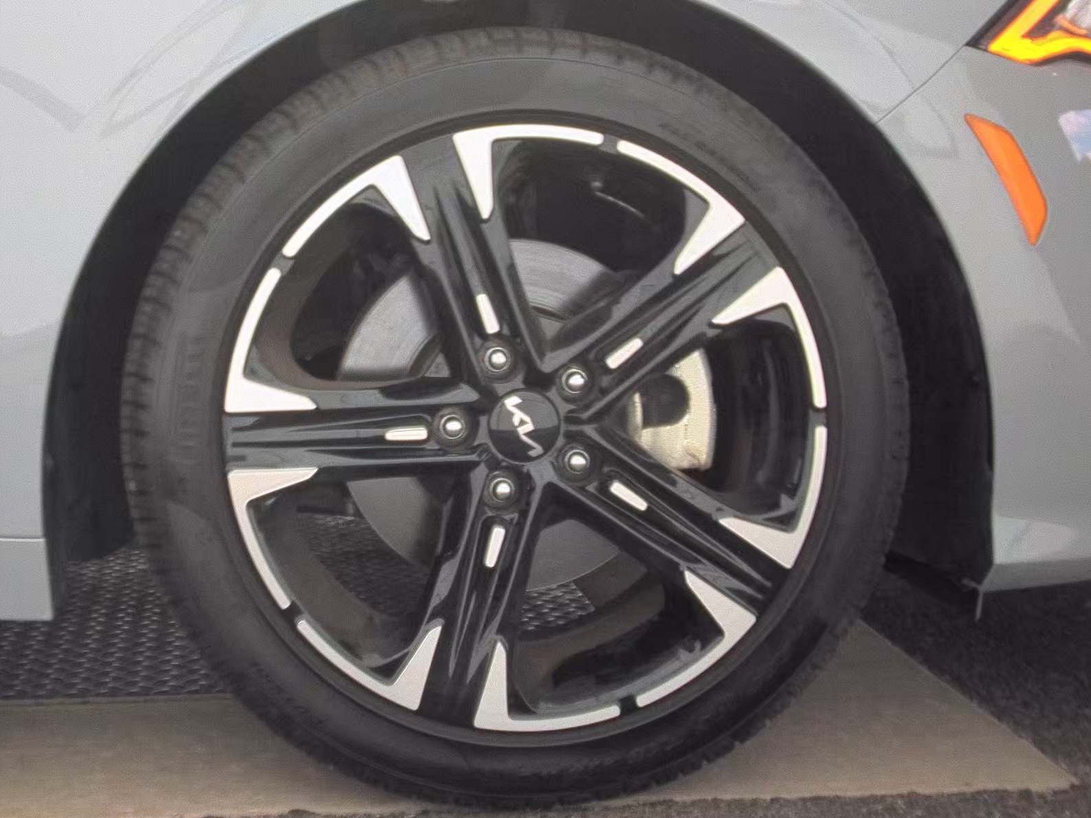 2024 Kia K5 GT-Line FWD