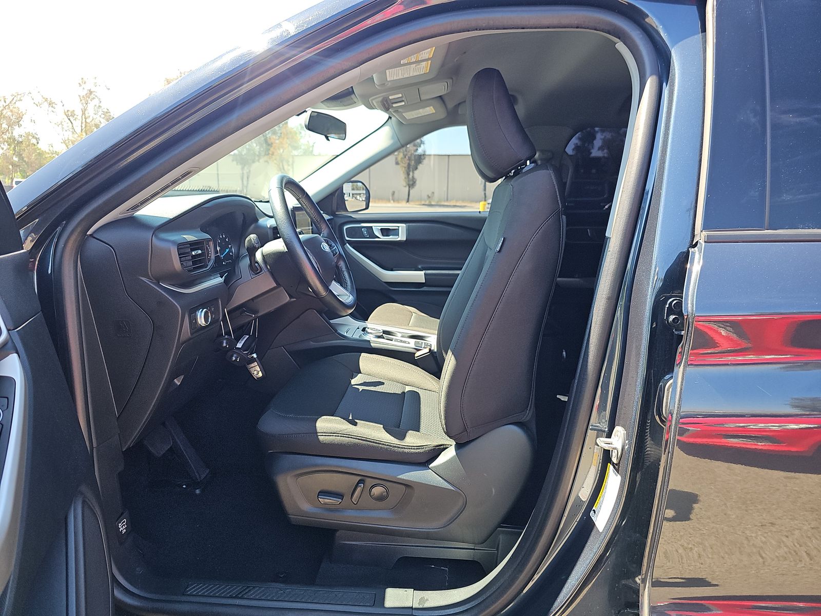 2022 Ford Explorer XLT RWD