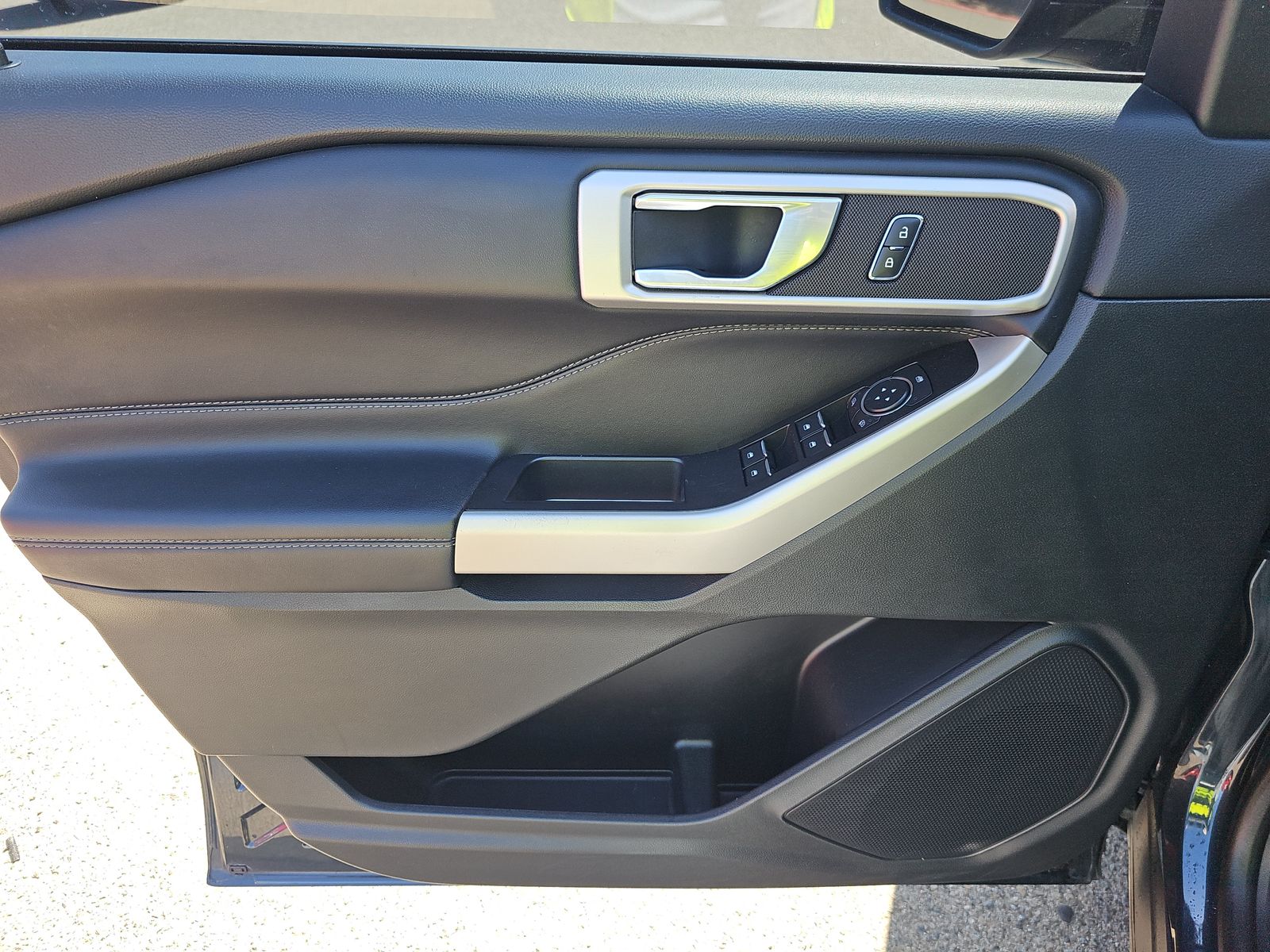 2022 Ford Explorer XLT RWD