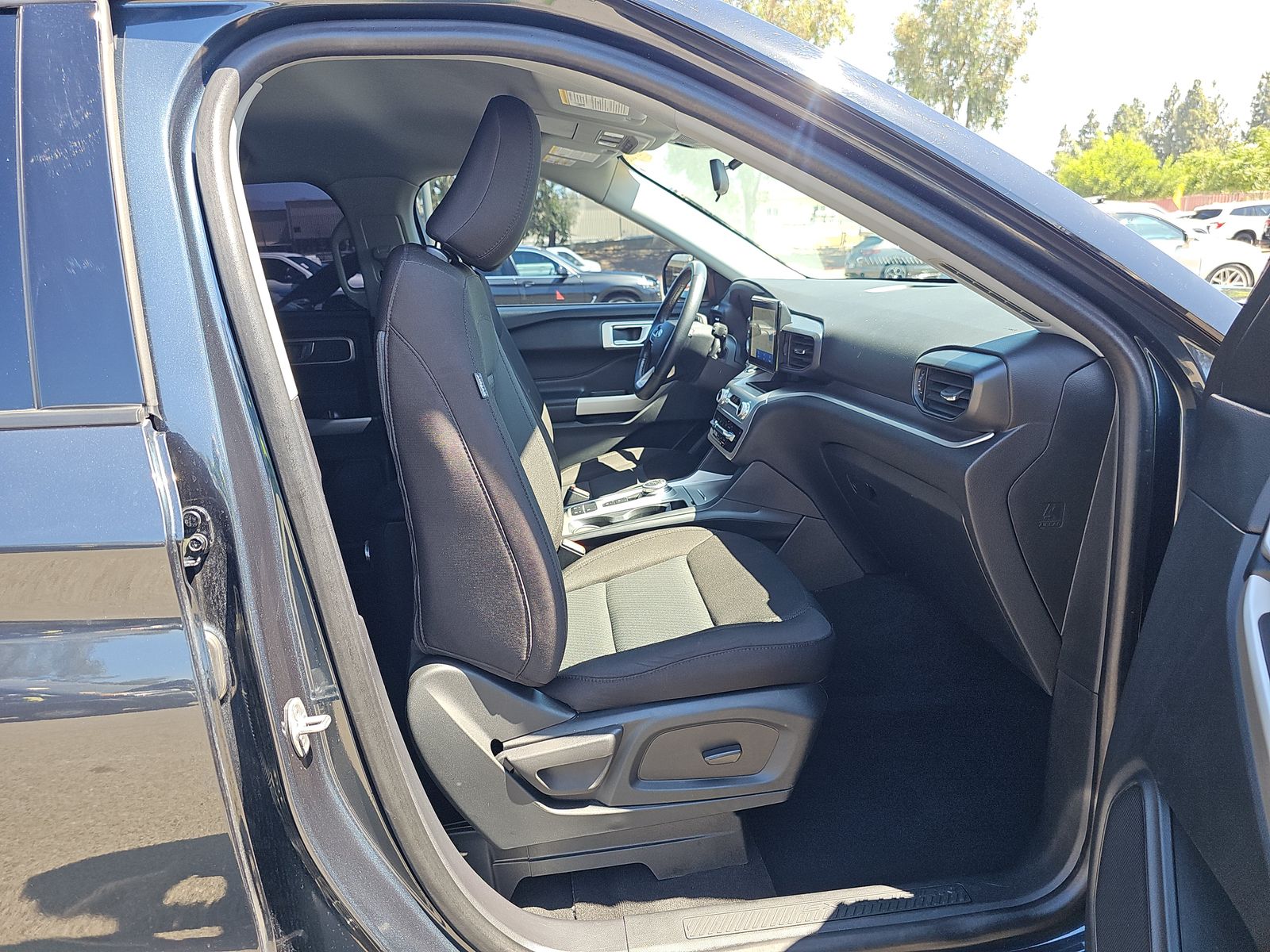 2022 Ford Explorer XLT RWD