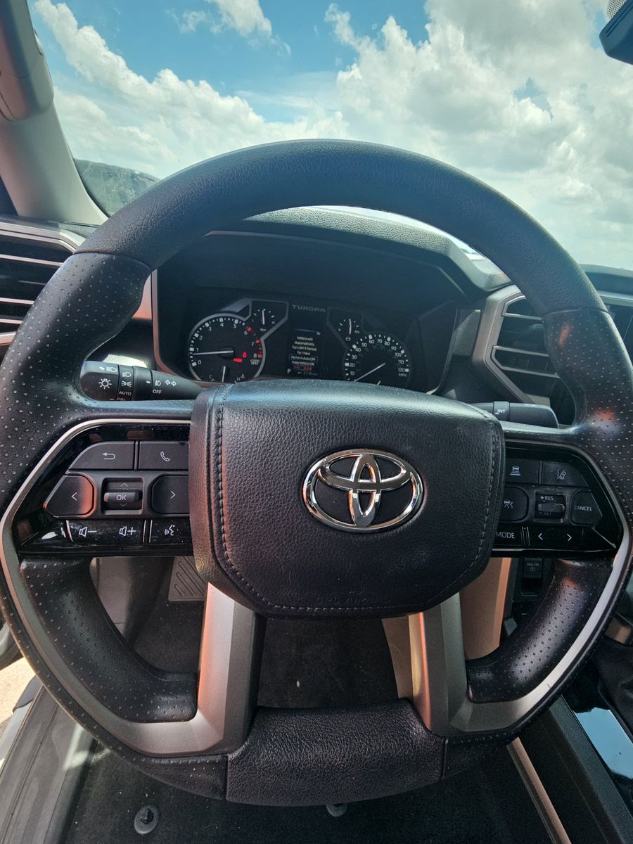 2024 Toyota Tundra SR5 AWD