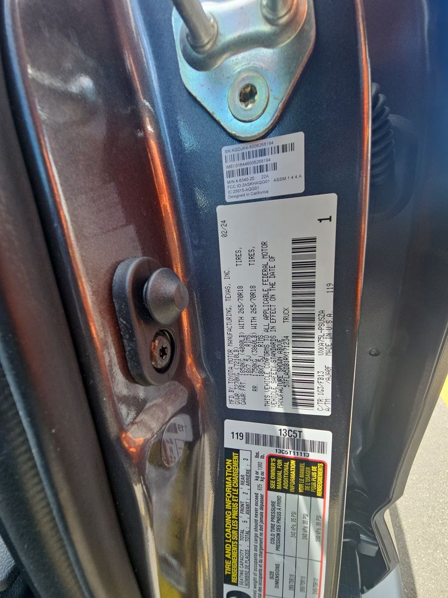 2024 Toyota Tundra SR5 AWD