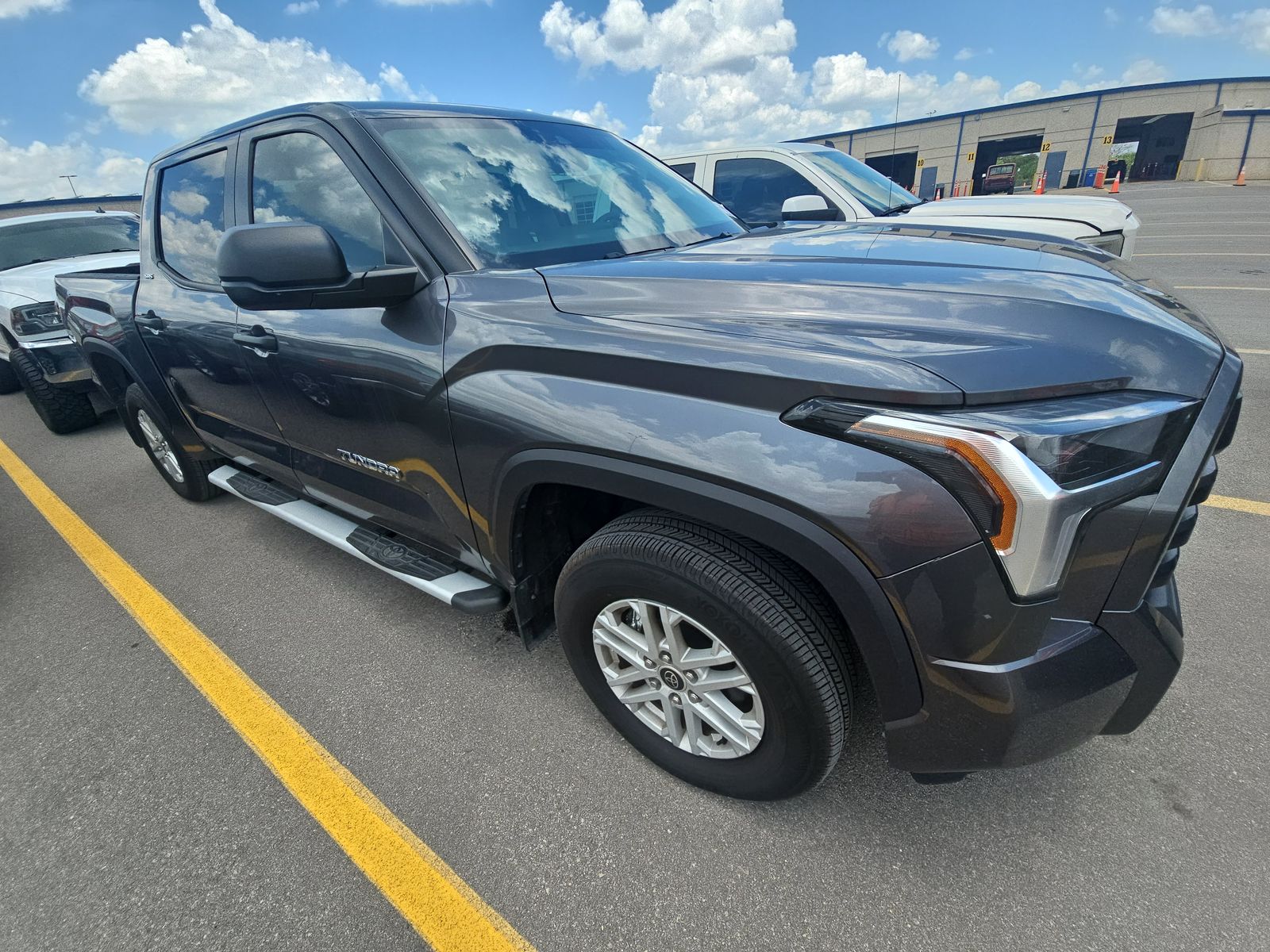 2024 Toyota Tundra SR5 AWD