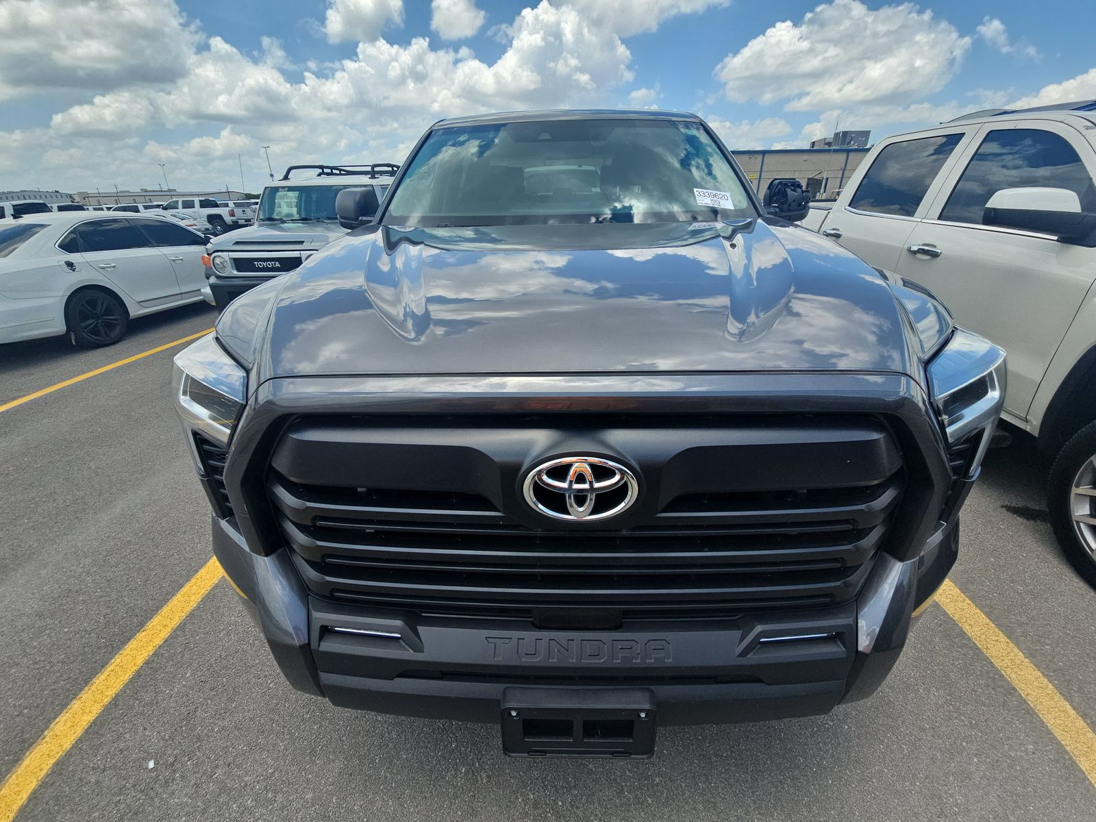 2024 Toyota Tundra SR5 AWD