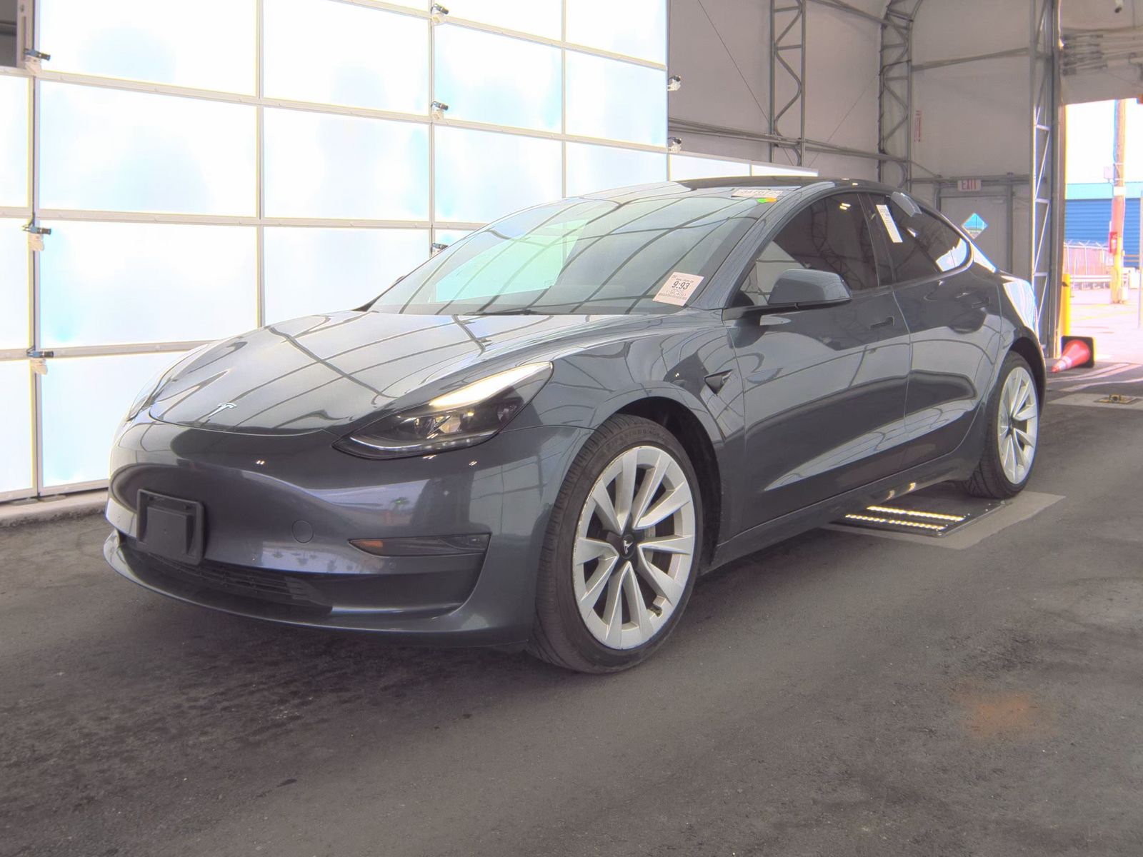 2022 Tesla Model 3 Standard Range RWD