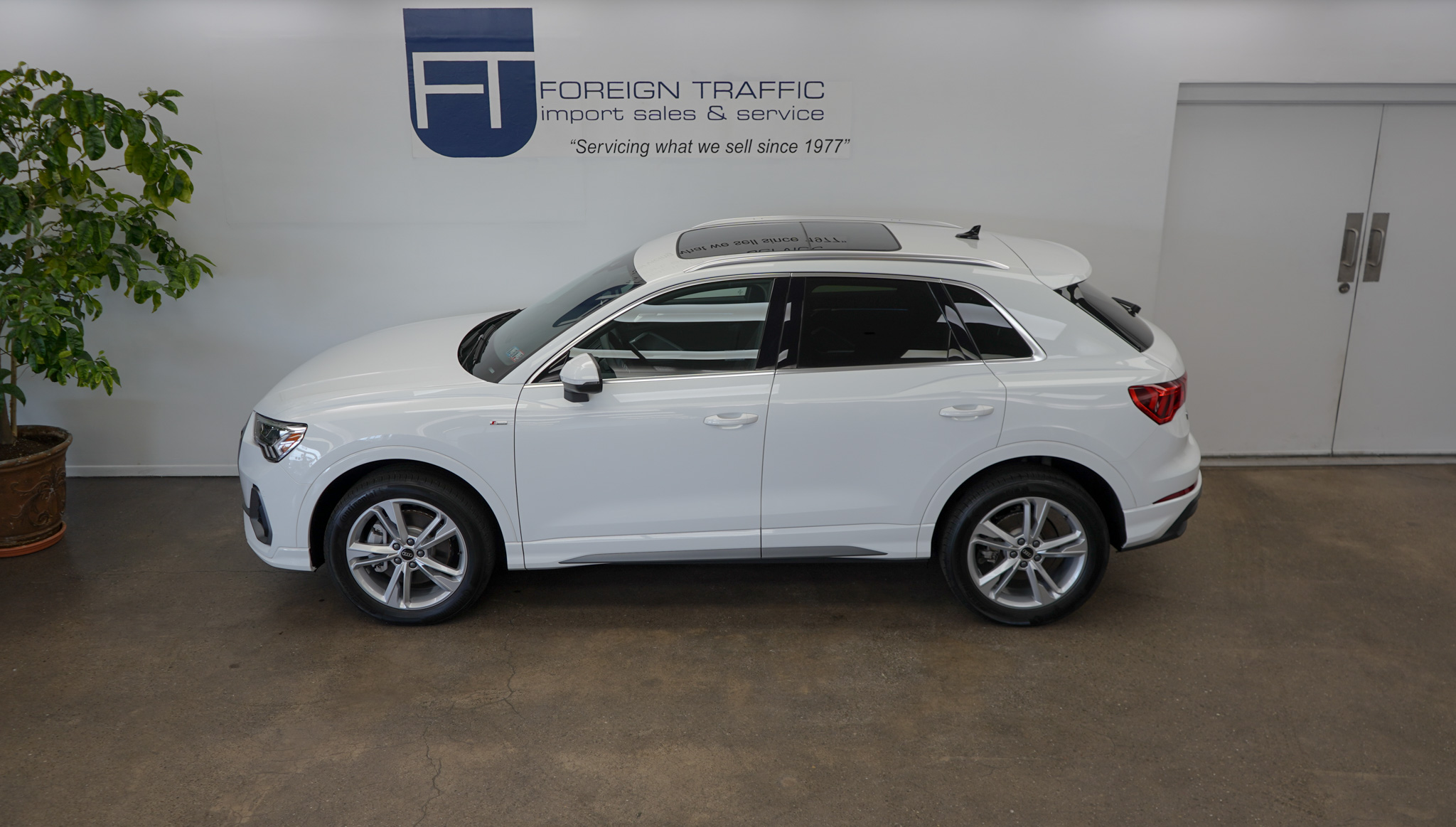 2024 Audi Q3 S line Premium Plus 45 TFSI