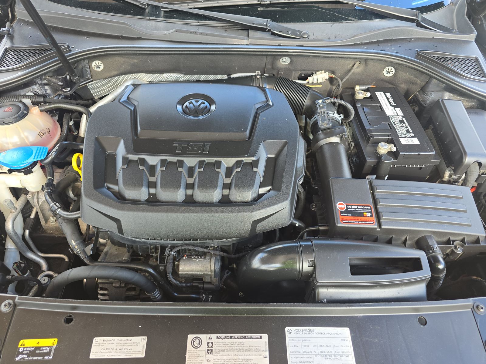 2018 Volkswagen Passat 2.0T SEL Premium FWD