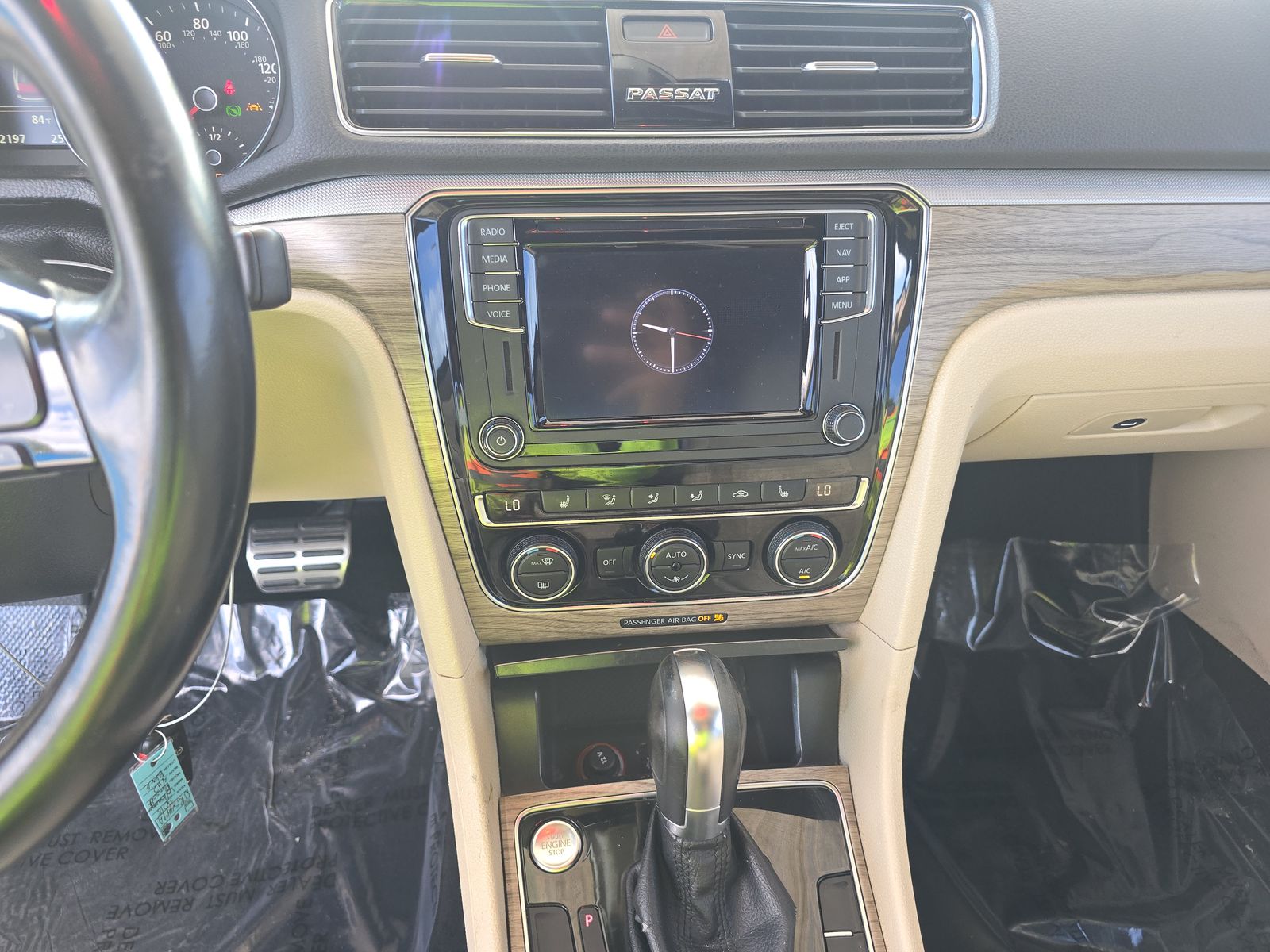 2018 Volkswagen Passat 2.0T SEL Premium FWD