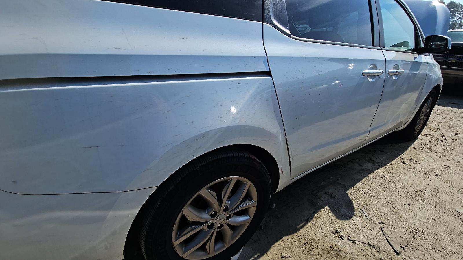 2021 Kia Sedona EX FWD