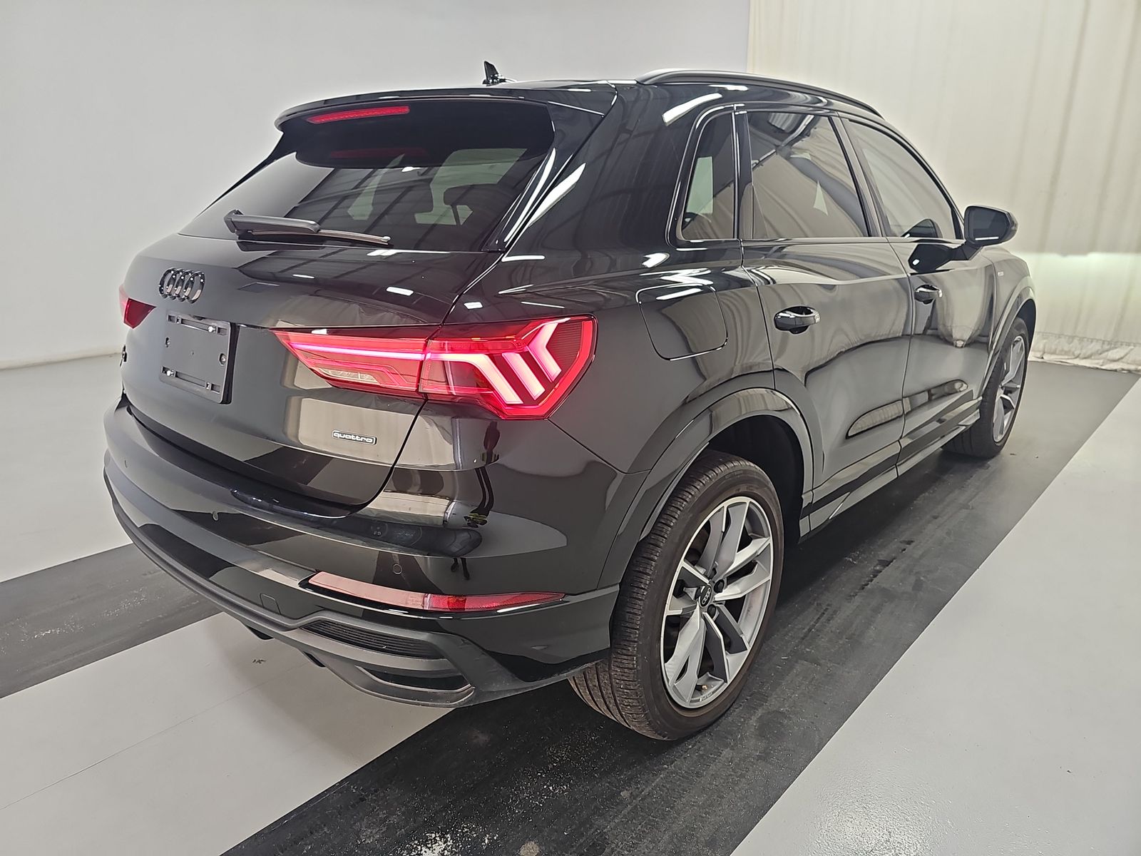 2023 Audi Q3 S line Premium AWD