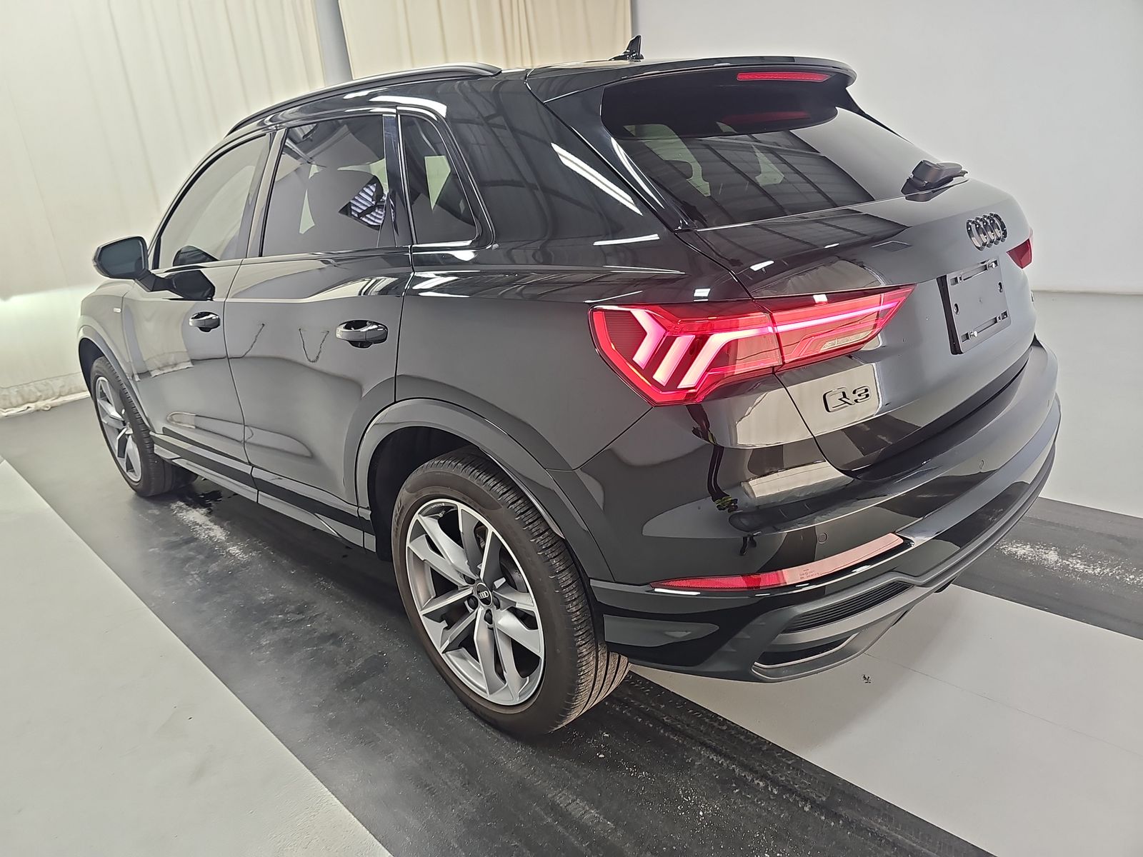 2023 Audi Q3 S line Premium AWD