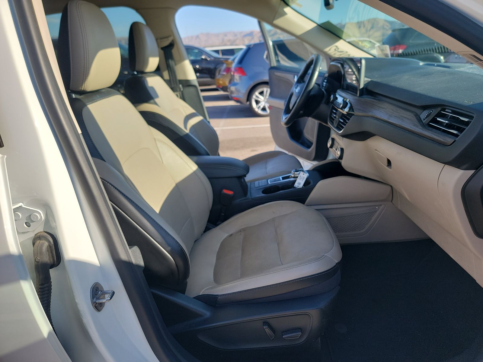 2020 Ford Escape Hybrid Titanium AWD