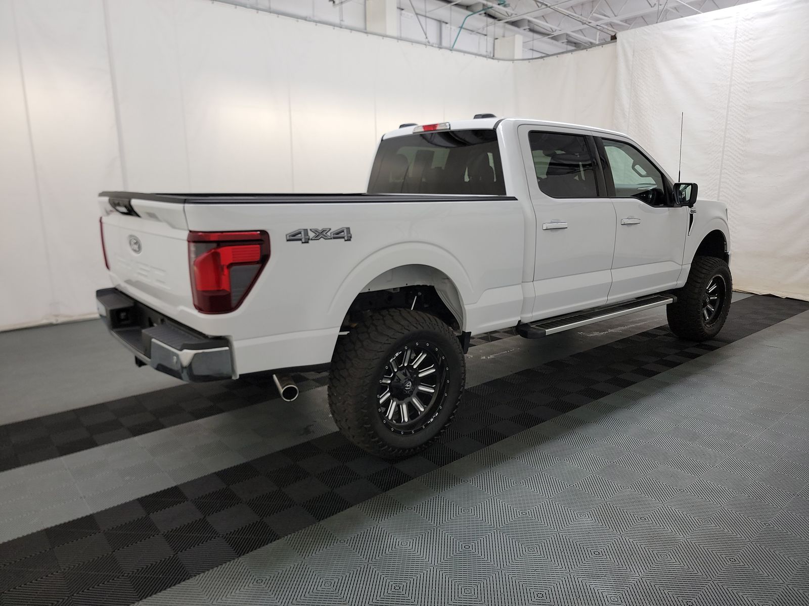 2024 Ford F-150 XLT AWD