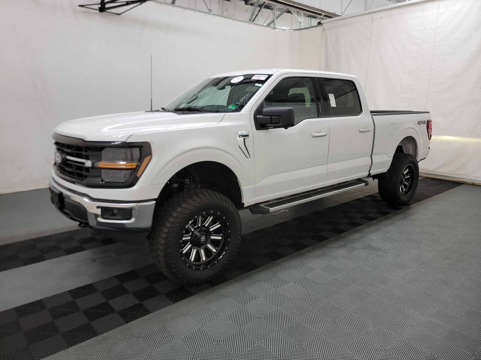 2024 Ford F-150 XLT AWD