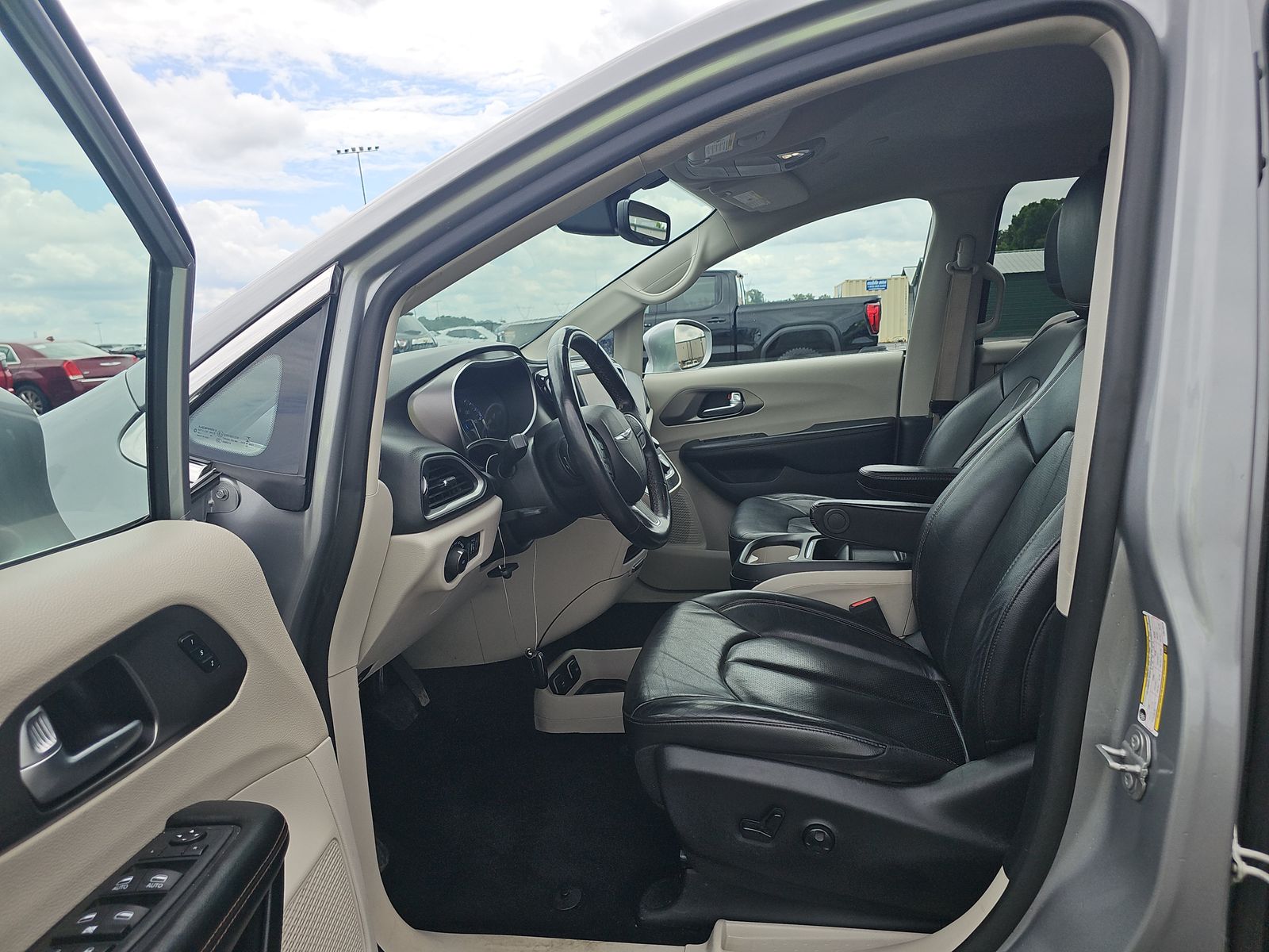 2020 Chrysler Pacifica Touring L FWD