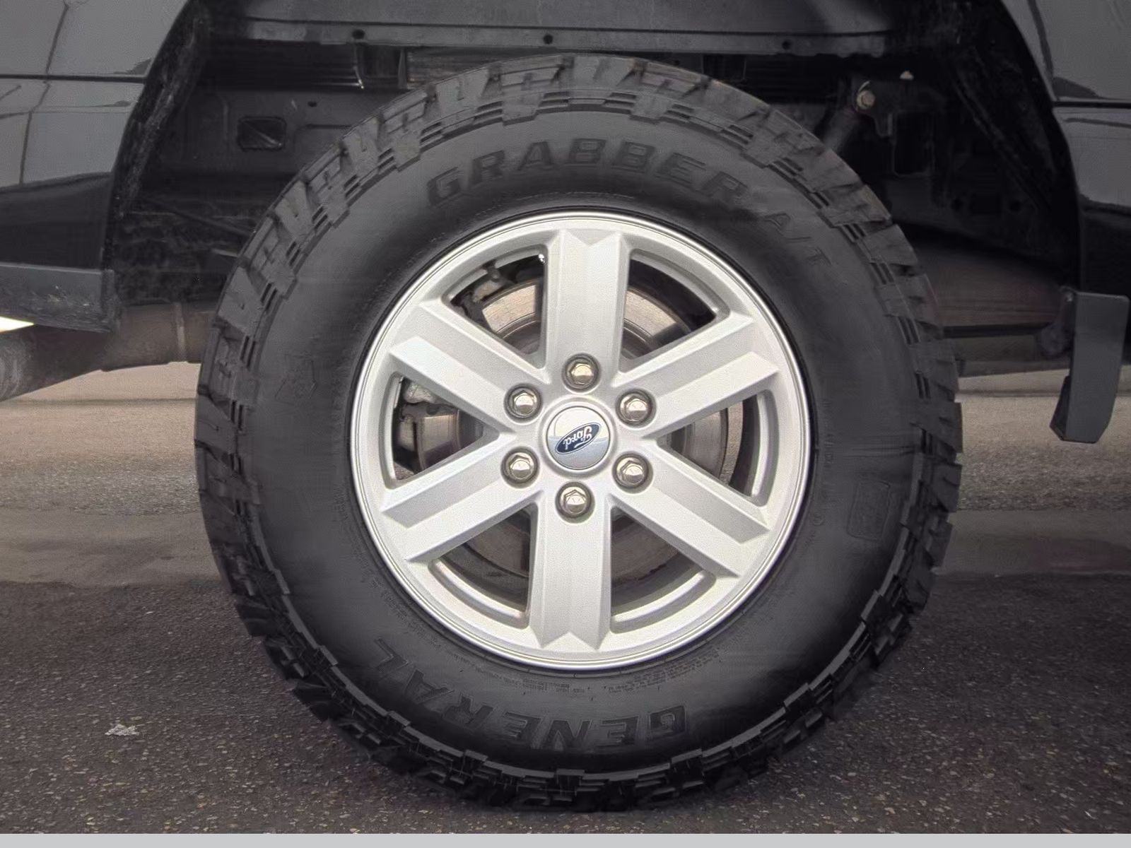 2023 Ford F-150 XLT AWD