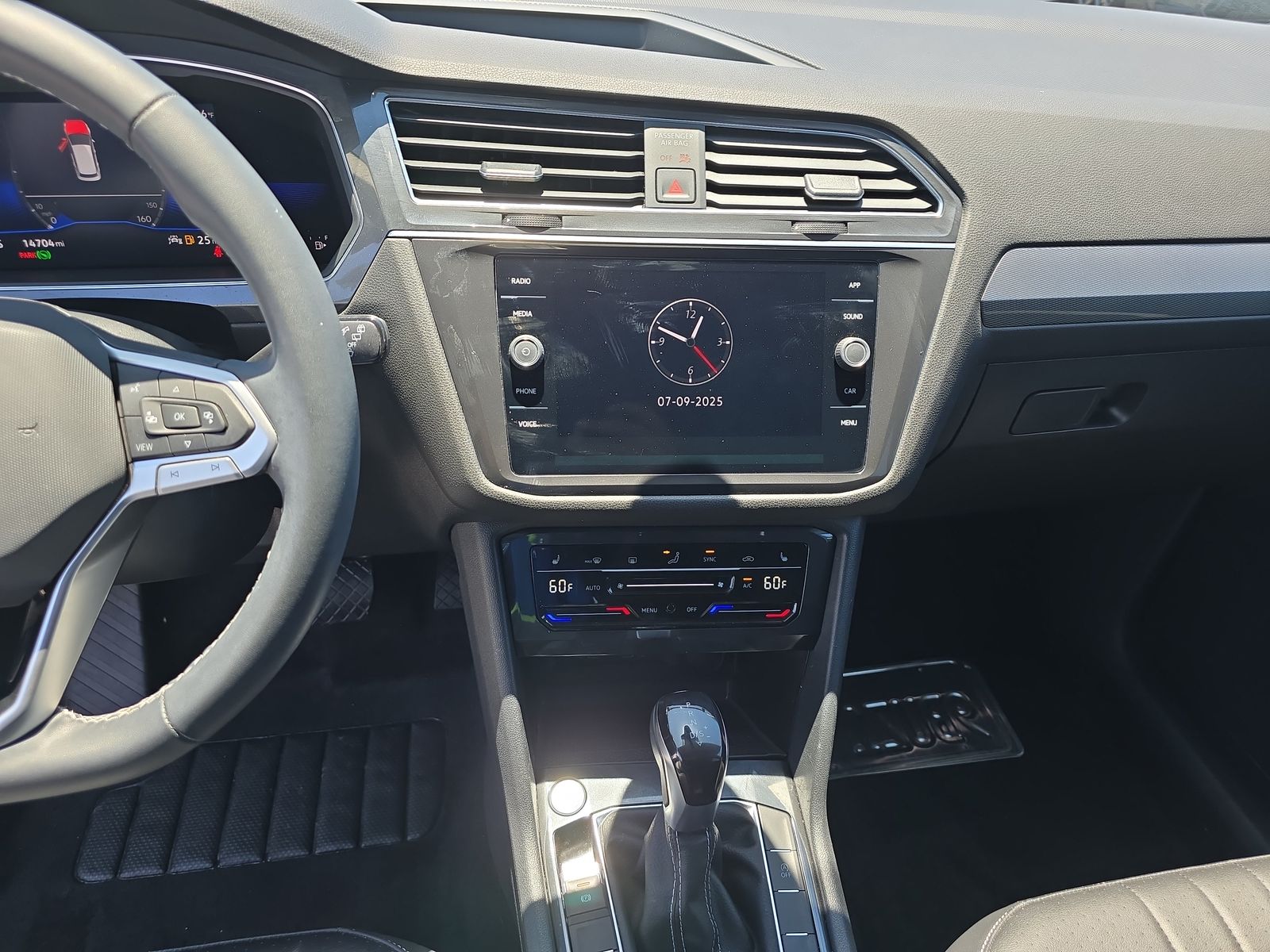 2022 Volkswagen Tiguan 2.0T SE FWD