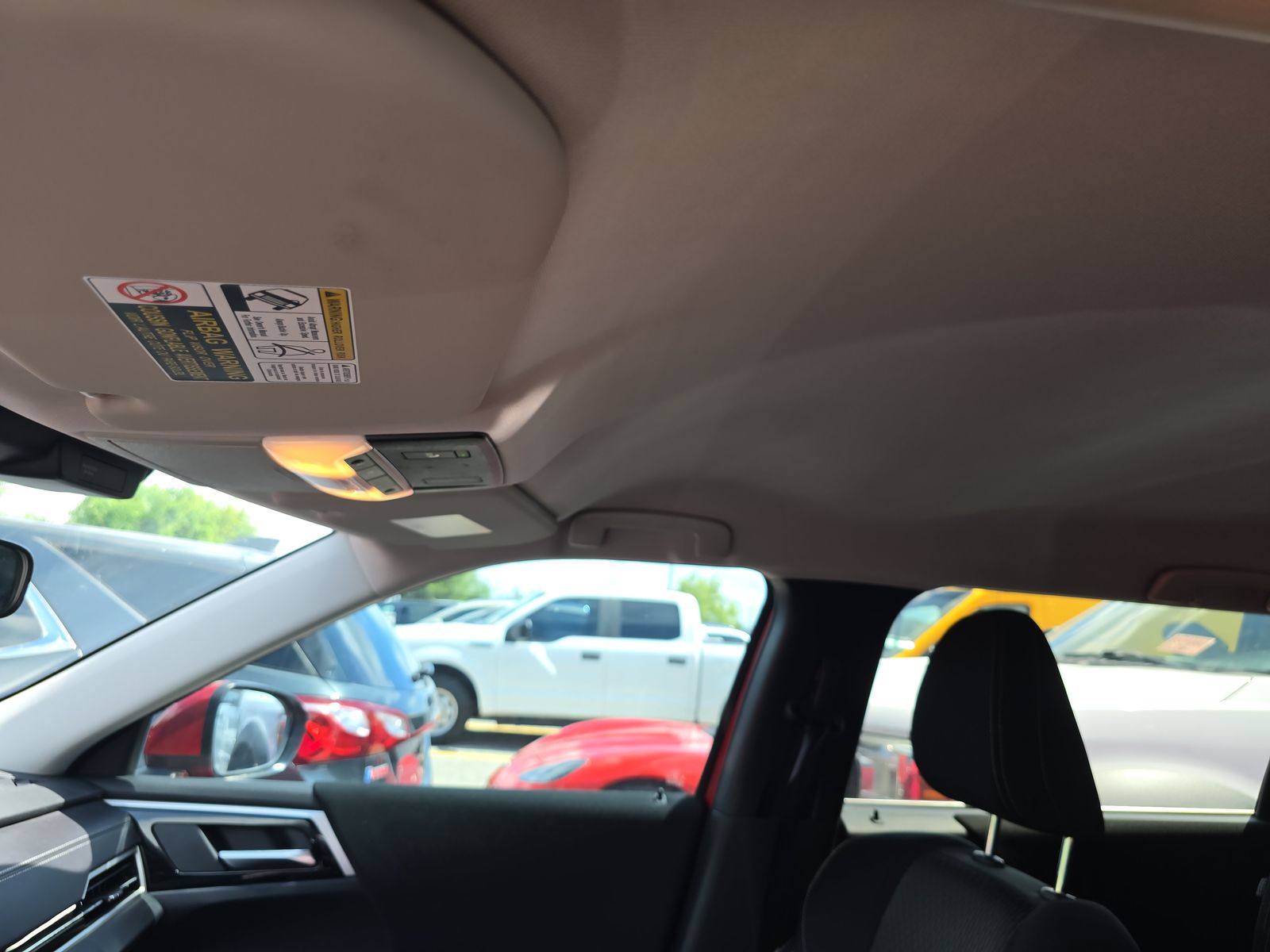 2024 Mitsubishi Outlander ES FWD