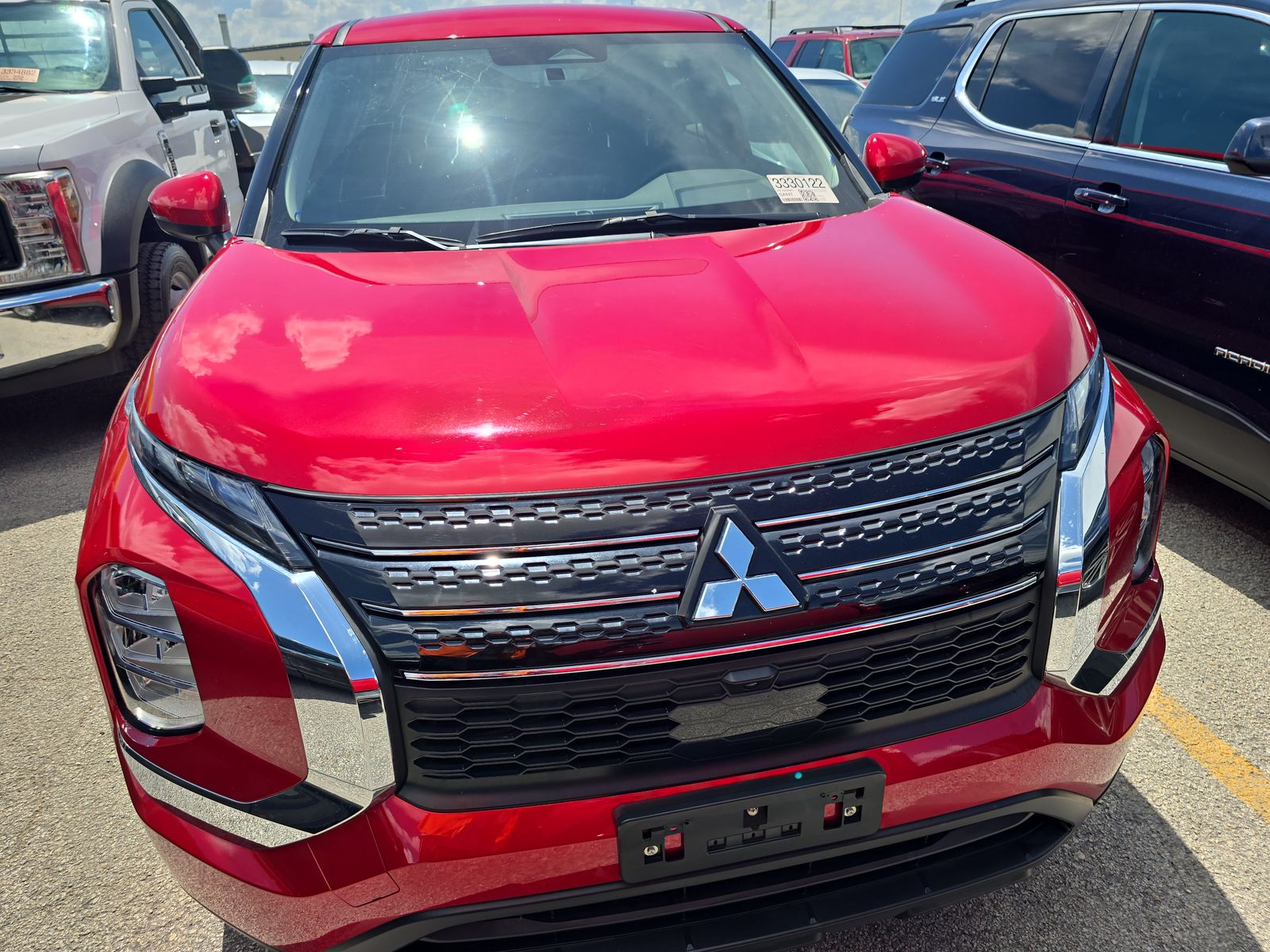 2024 Mitsubishi Outlander ES FWD