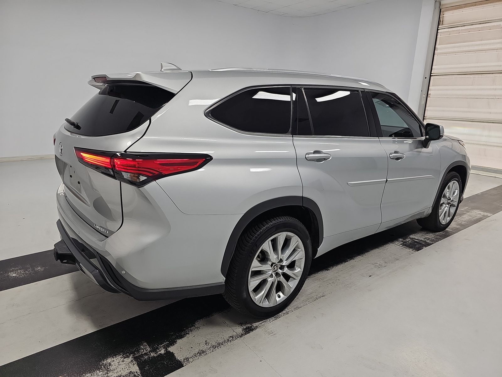 2022 Toyota Highlander Limited FWD
