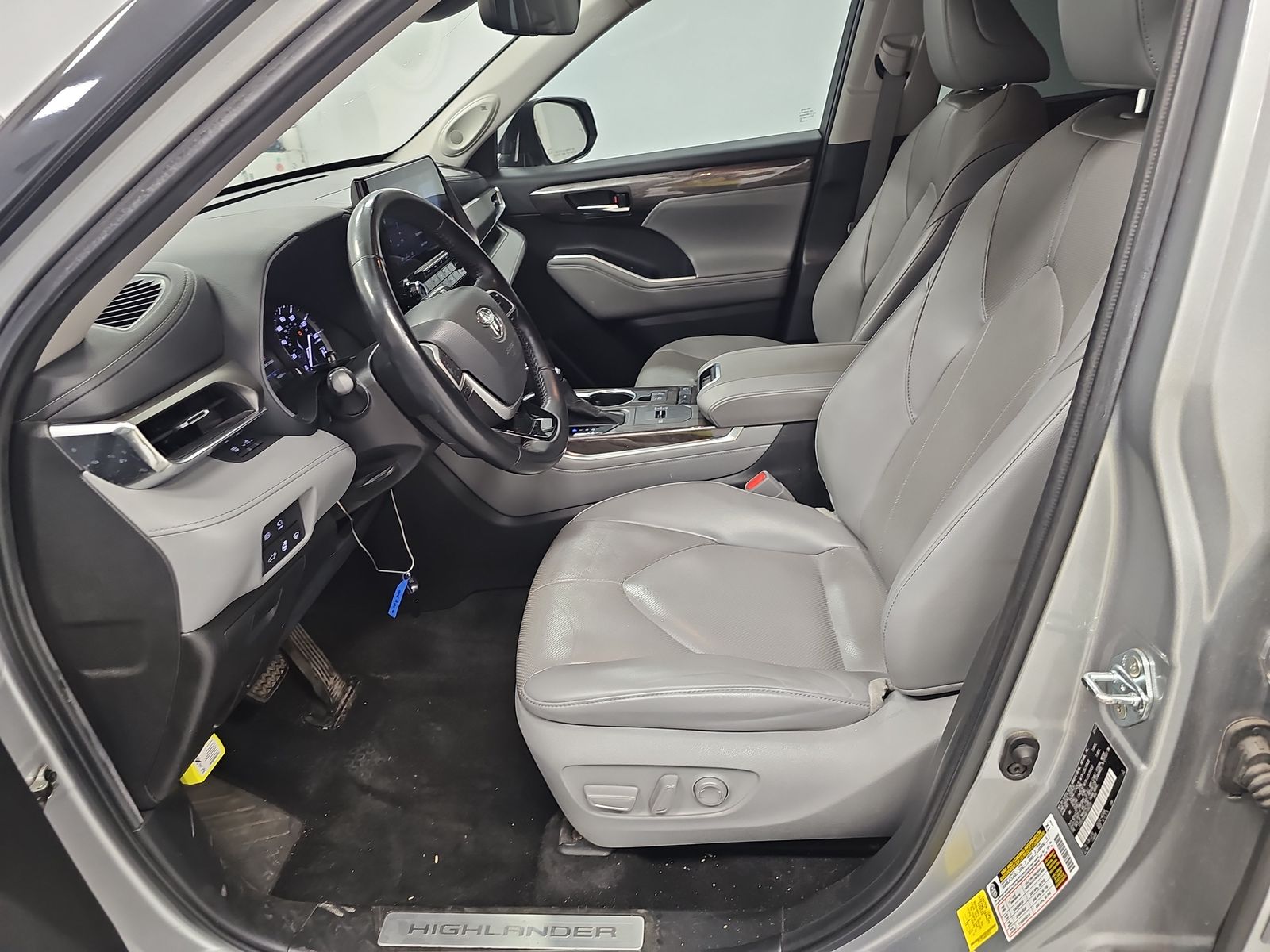 2022 Toyota Highlander Limited FWD