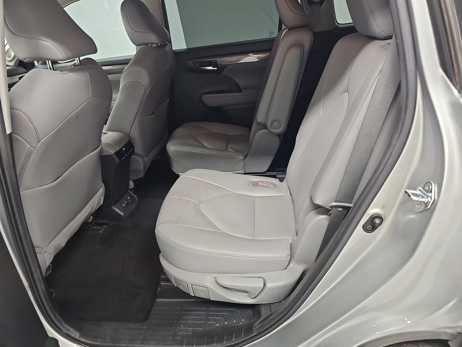 2022 Toyota Highlander Limited FWD