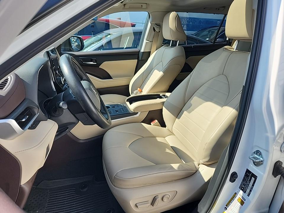 2022 Toyota Highlander XLE AWD