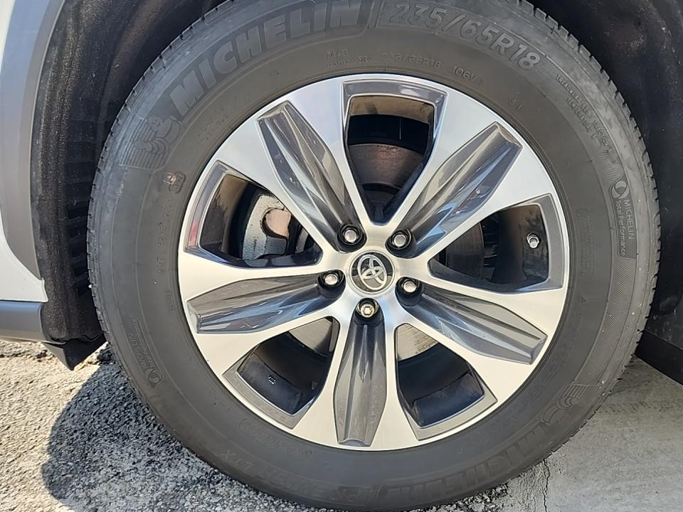 2022 Toyota Highlander XLE AWD
