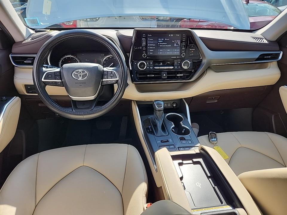 2022 Toyota Highlander XLE AWD
