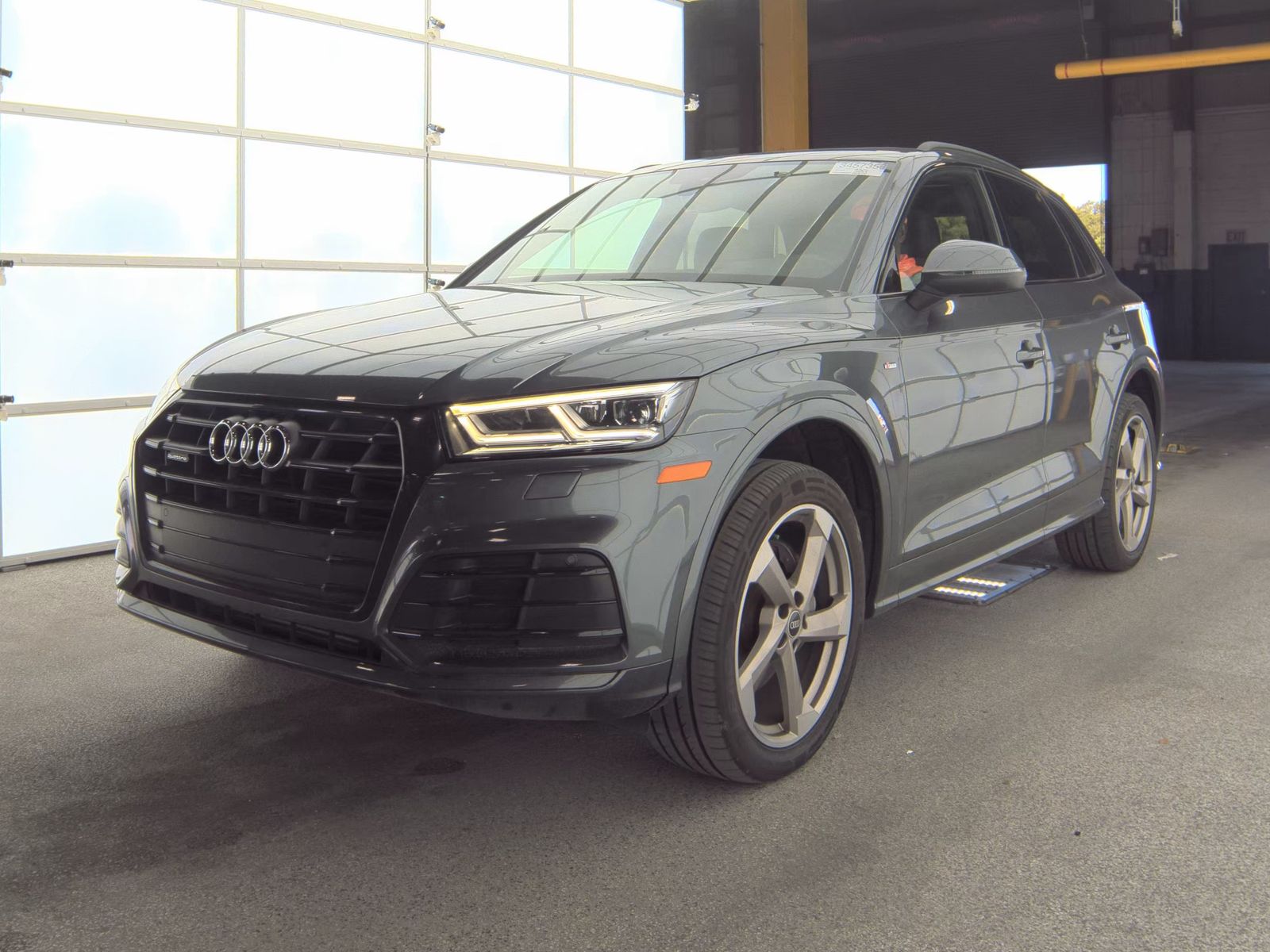 2020 Audi Q5 Titanium Premium Plus