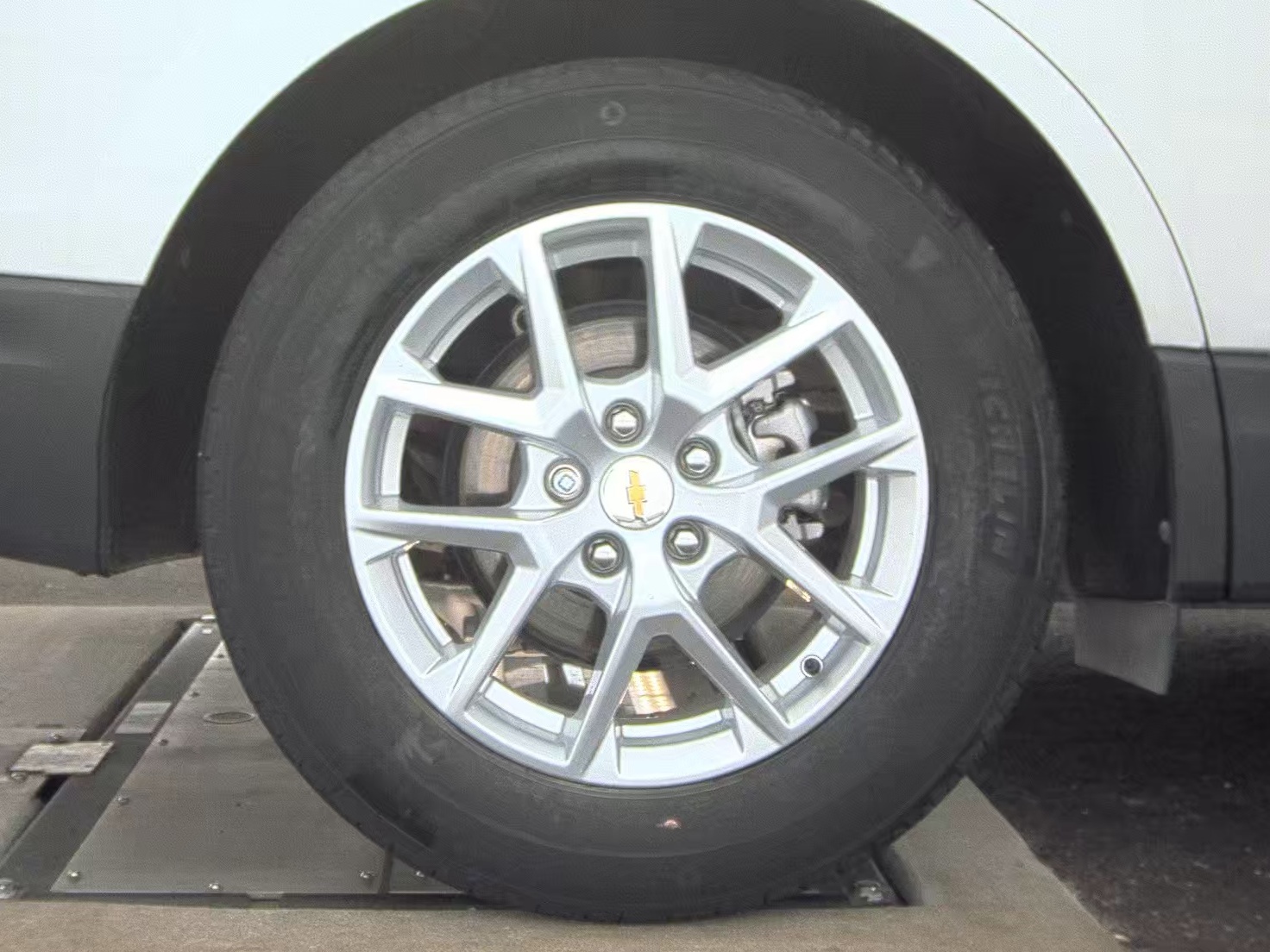2022 Chevrolet Equinox LS FWD