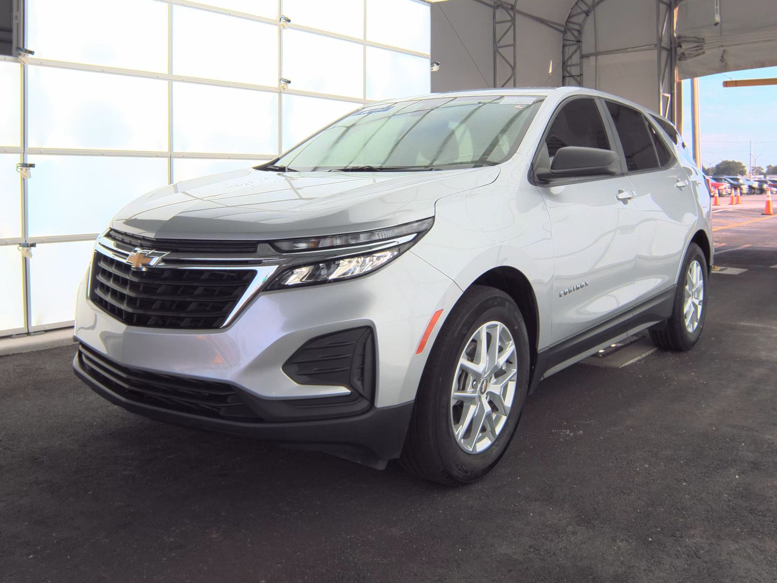 2022 Chevrolet Equinox LS FWD