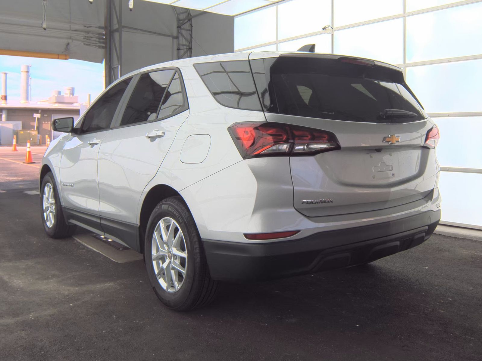 2022 Chevrolet Equinox LS FWD