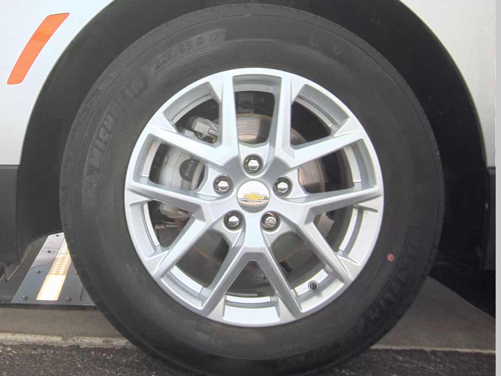 2022 Chevrolet Equinox LS FWD