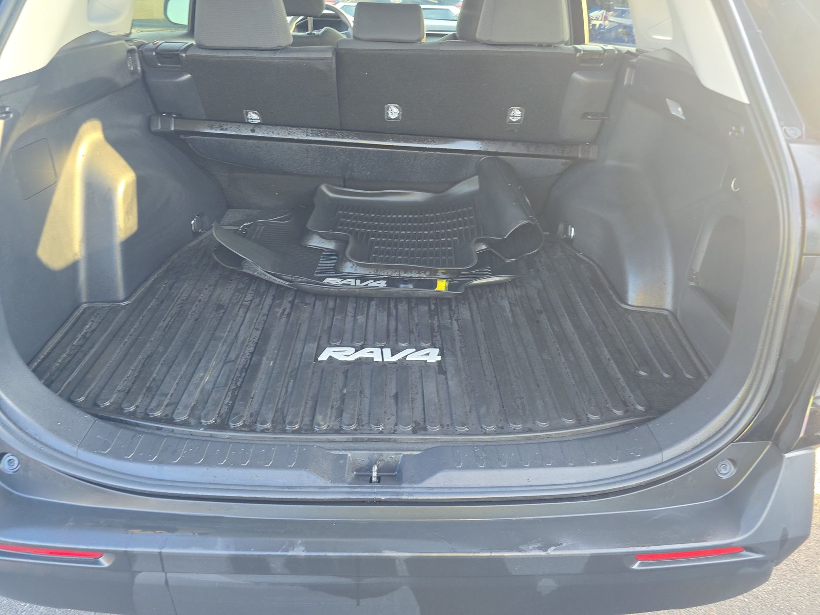 2021 Toyota RAV4 Hybrid XLE AWD