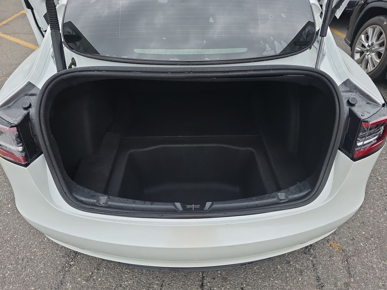 2023 Tesla Model 3 Standard Range RWD