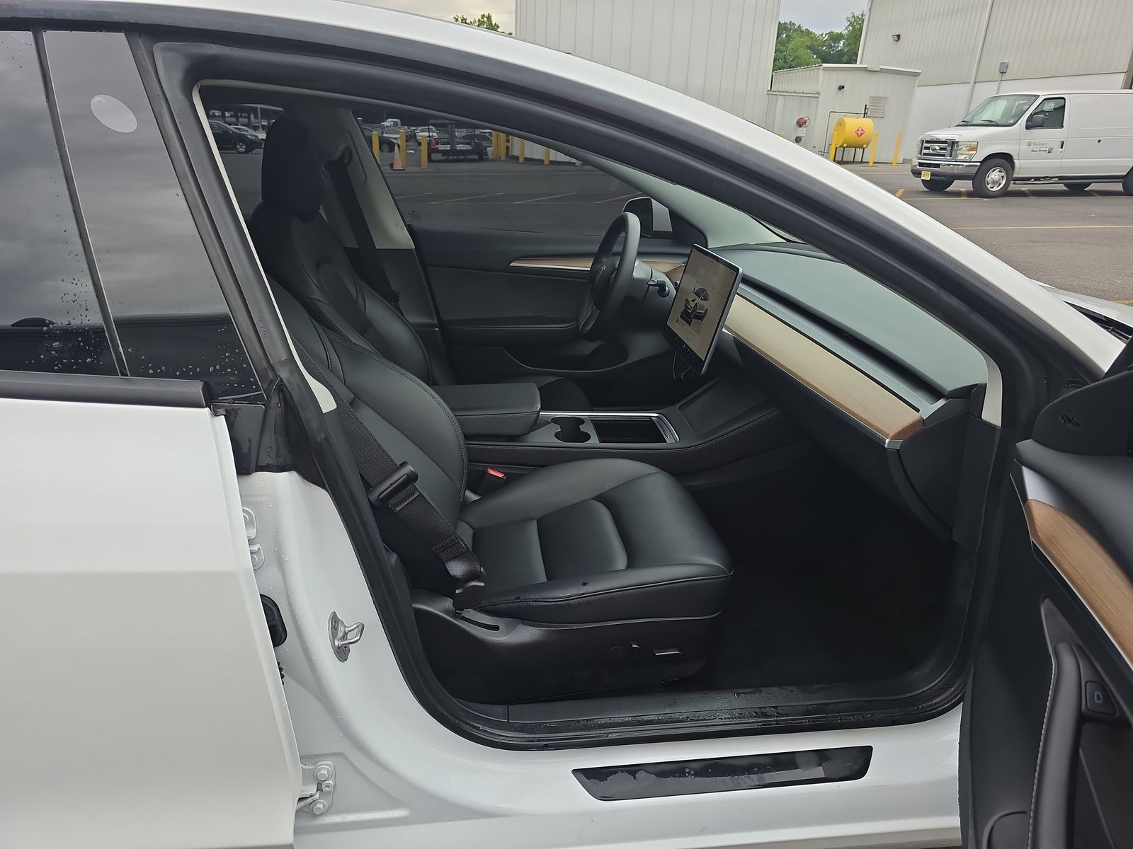 2023 Tesla Model 3 Standard Range RWD