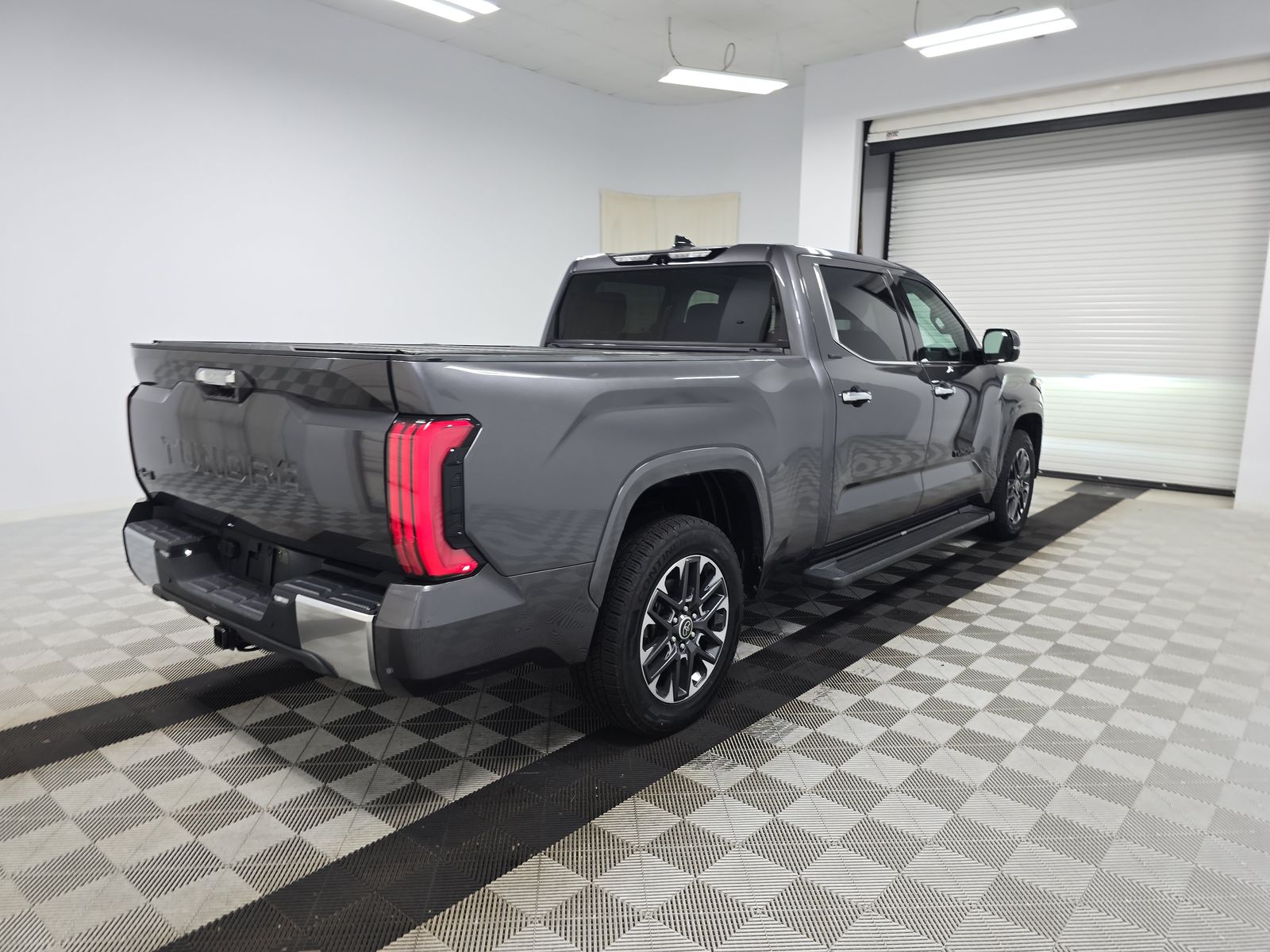 2022 Toyota Tundra Hybrid Limited AWD