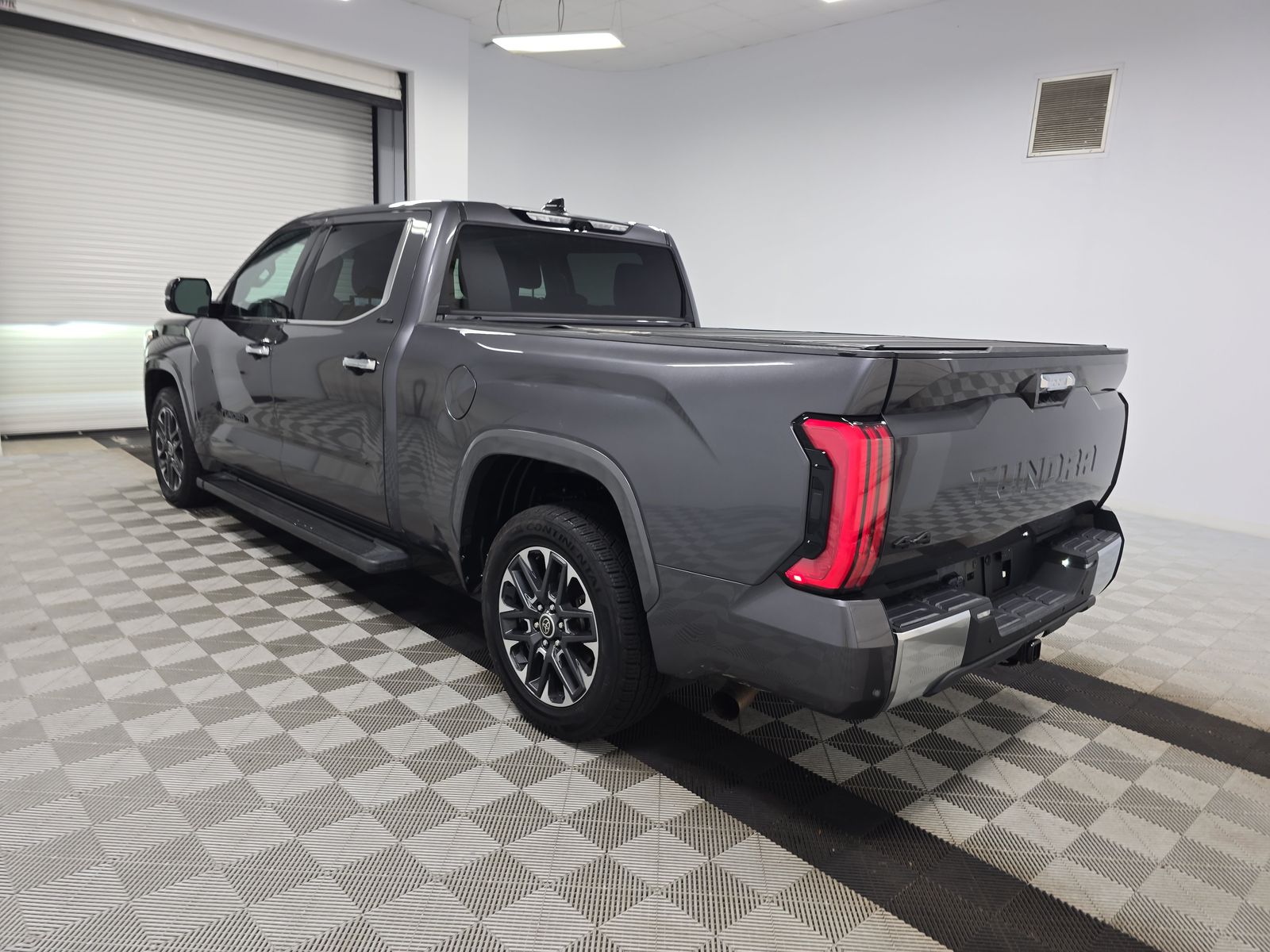 2022 Toyota Tundra Hybrid Limited AWD