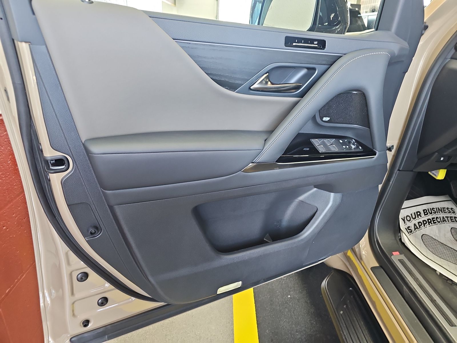 2025 Lexus LX LX 700h Overtrail AWD