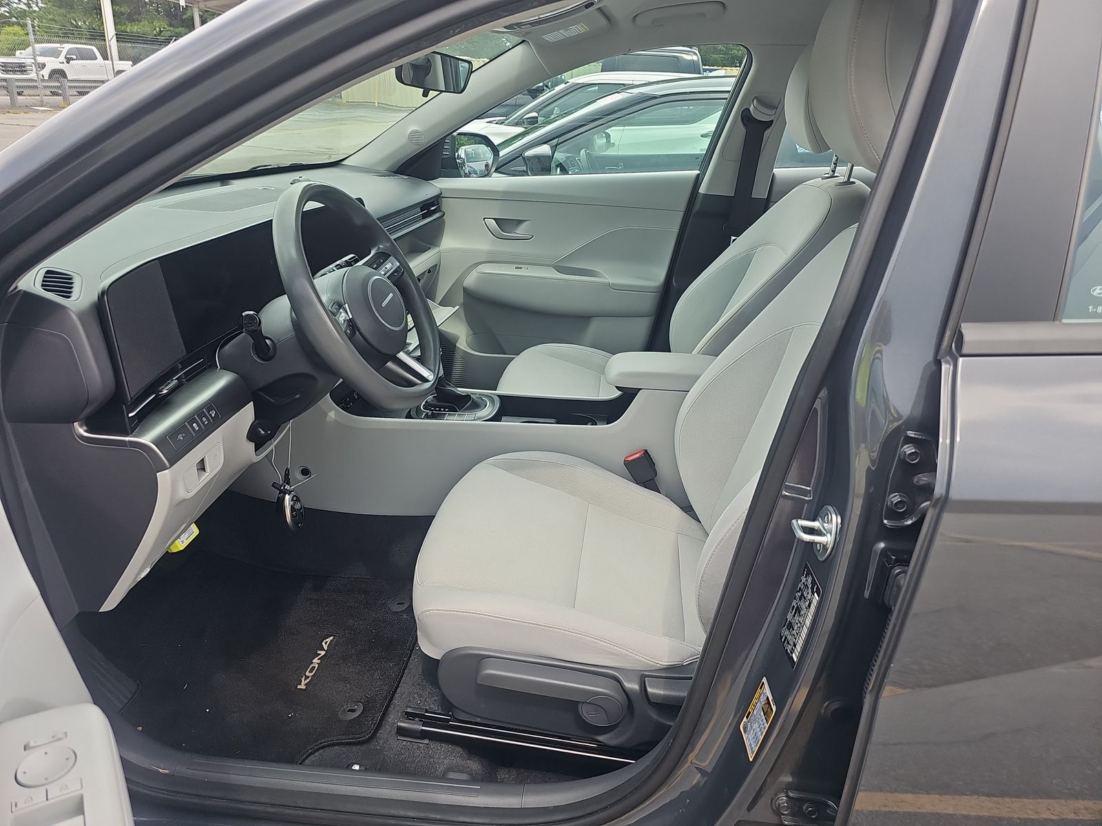 2024 Hyundai Kona SE FWD