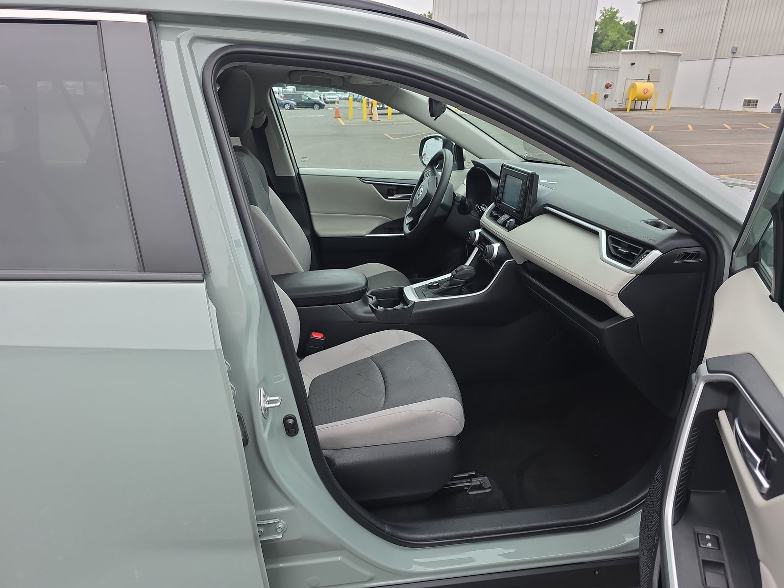 2021 Toyota RAV4 Hybrid XLE AWD