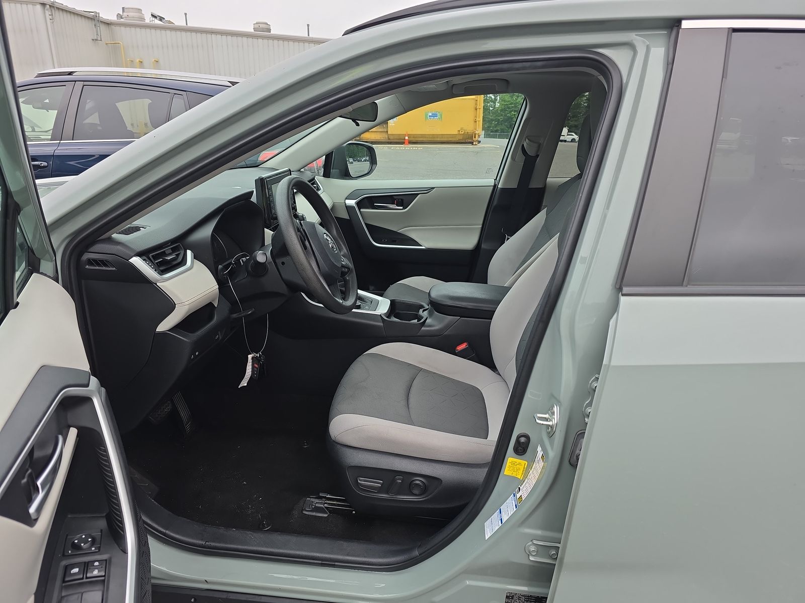 2021 Toyota RAV4 Hybrid XLE AWD