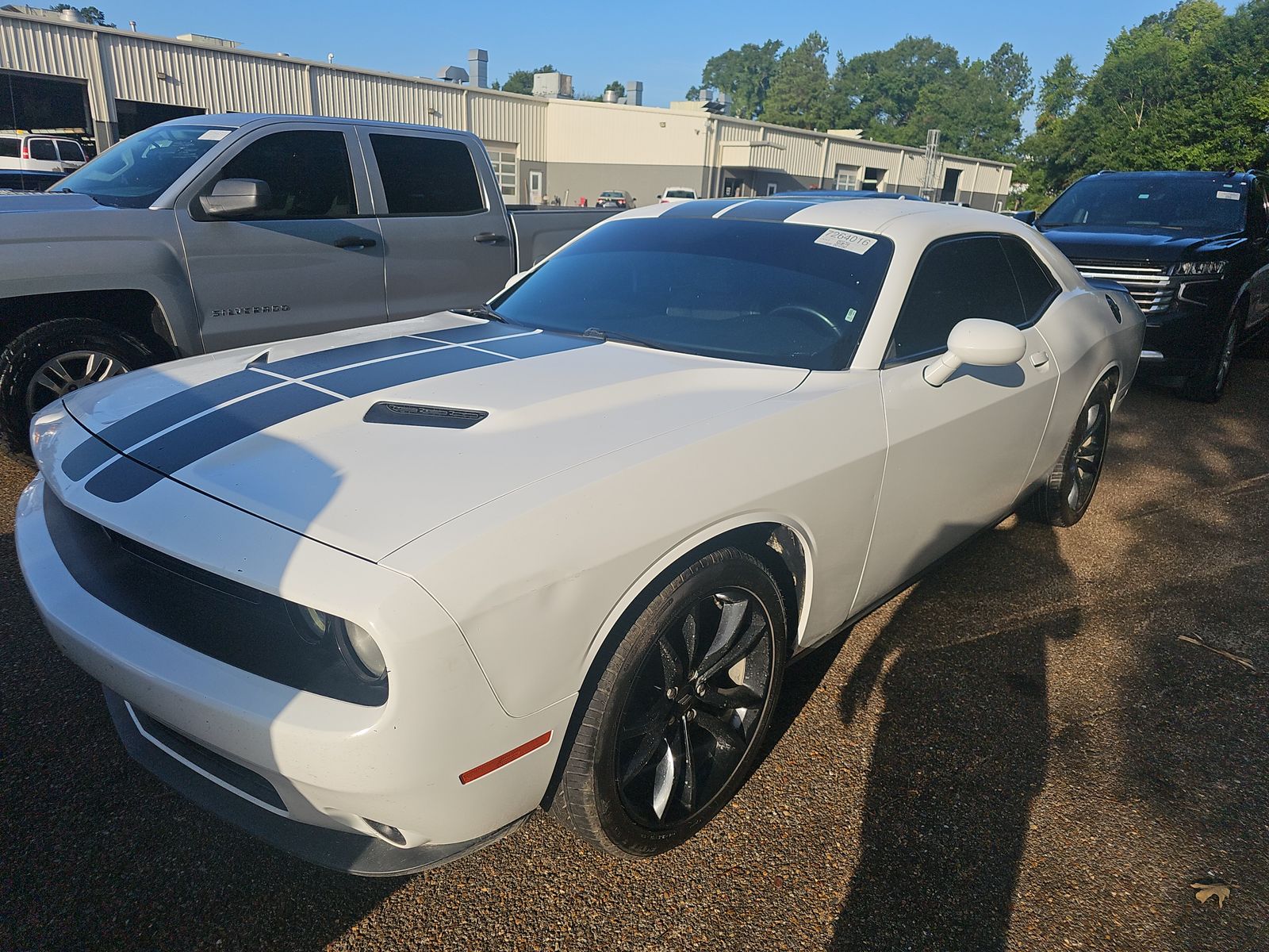 2017 Dodge Challenger SXT RWD