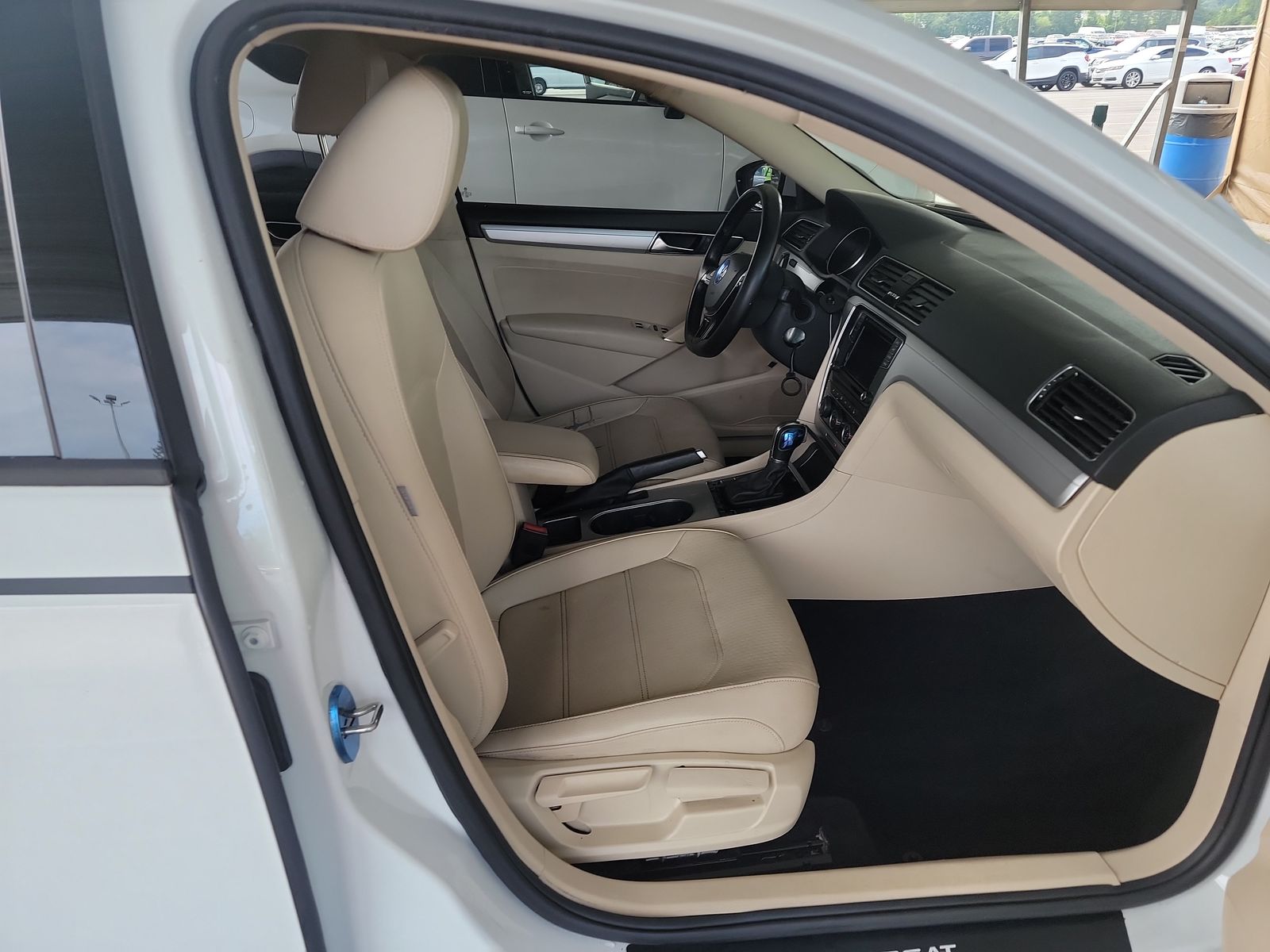 2019 Volkswagen Passat 2.0T Wolfsburg Edition FWD