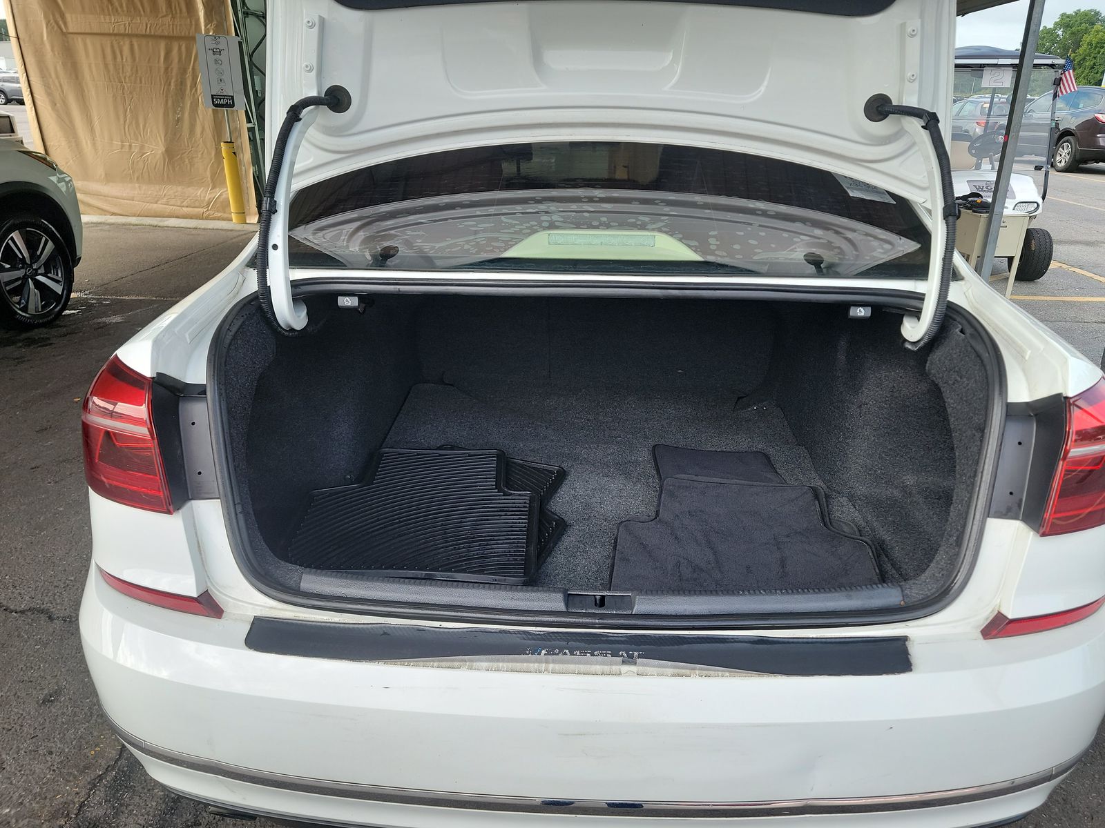 2019 Volkswagen Passat 2.0T Wolfsburg Edition FWD